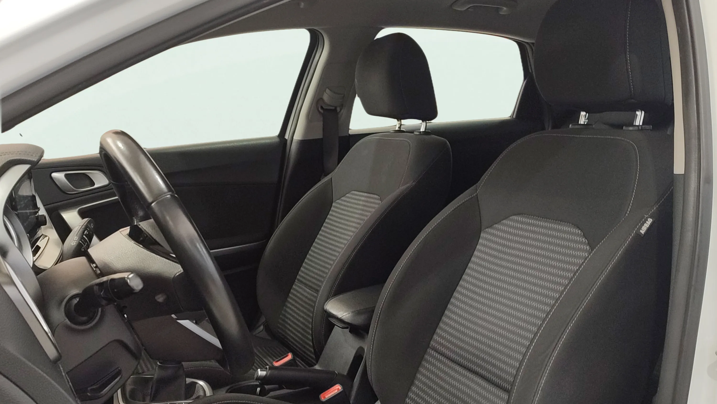 Kia Ceed 1.6 MHEV iMT Drive - foto 24