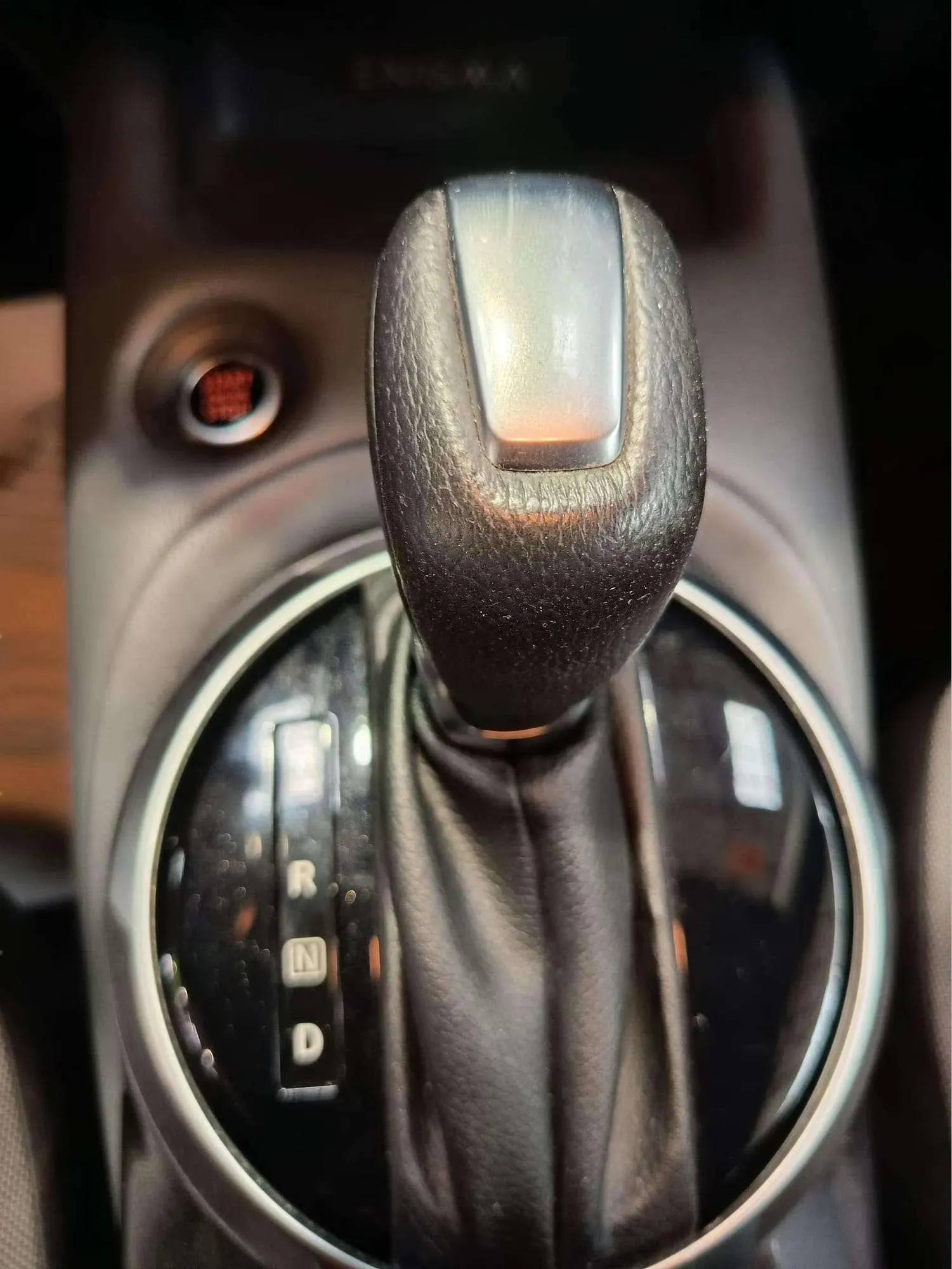 Nissan Juke DIG-T DCT Enigma - foto 17