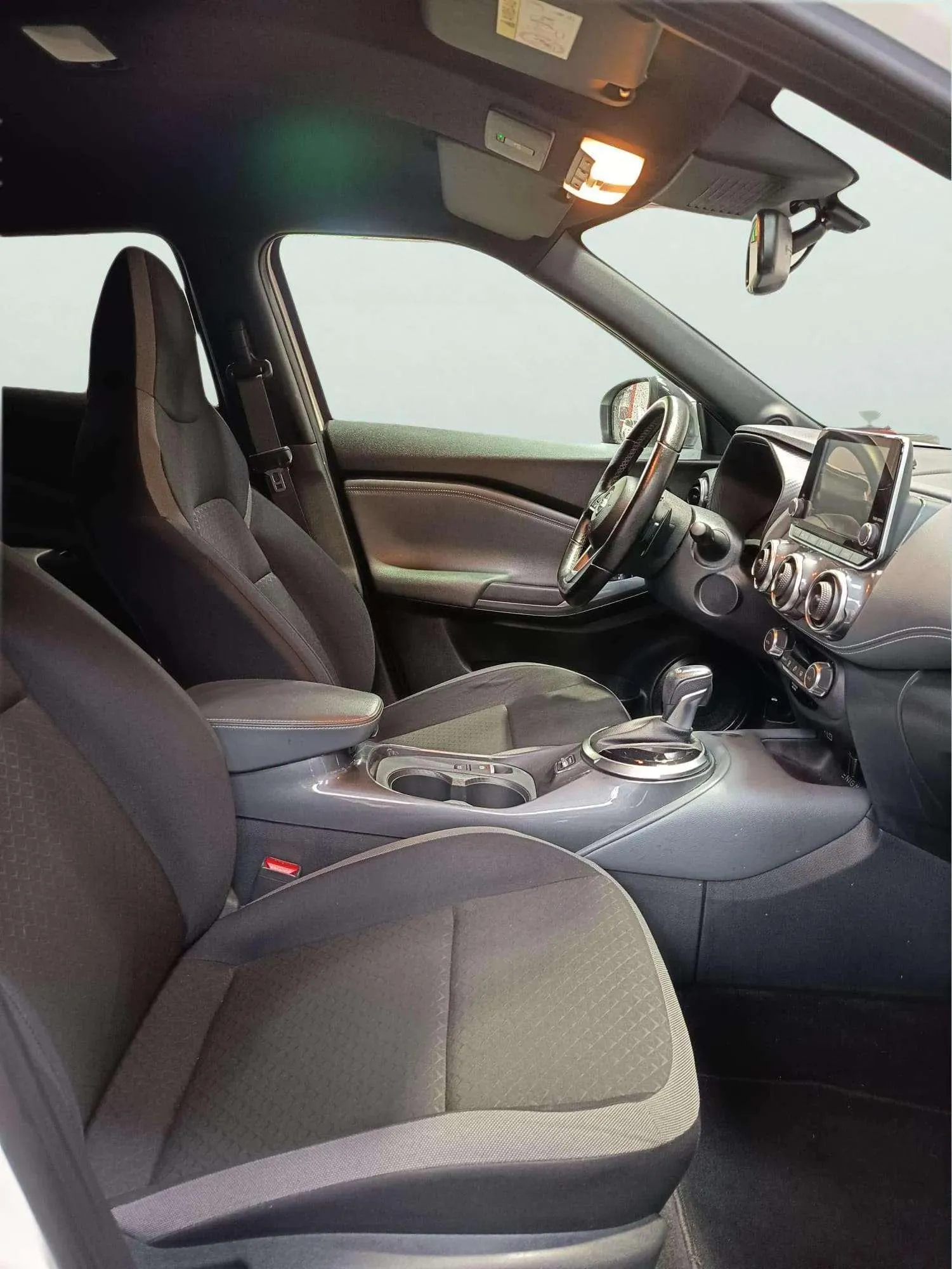 Nissan Juke DIG-T DCT Enigma - foto 22
