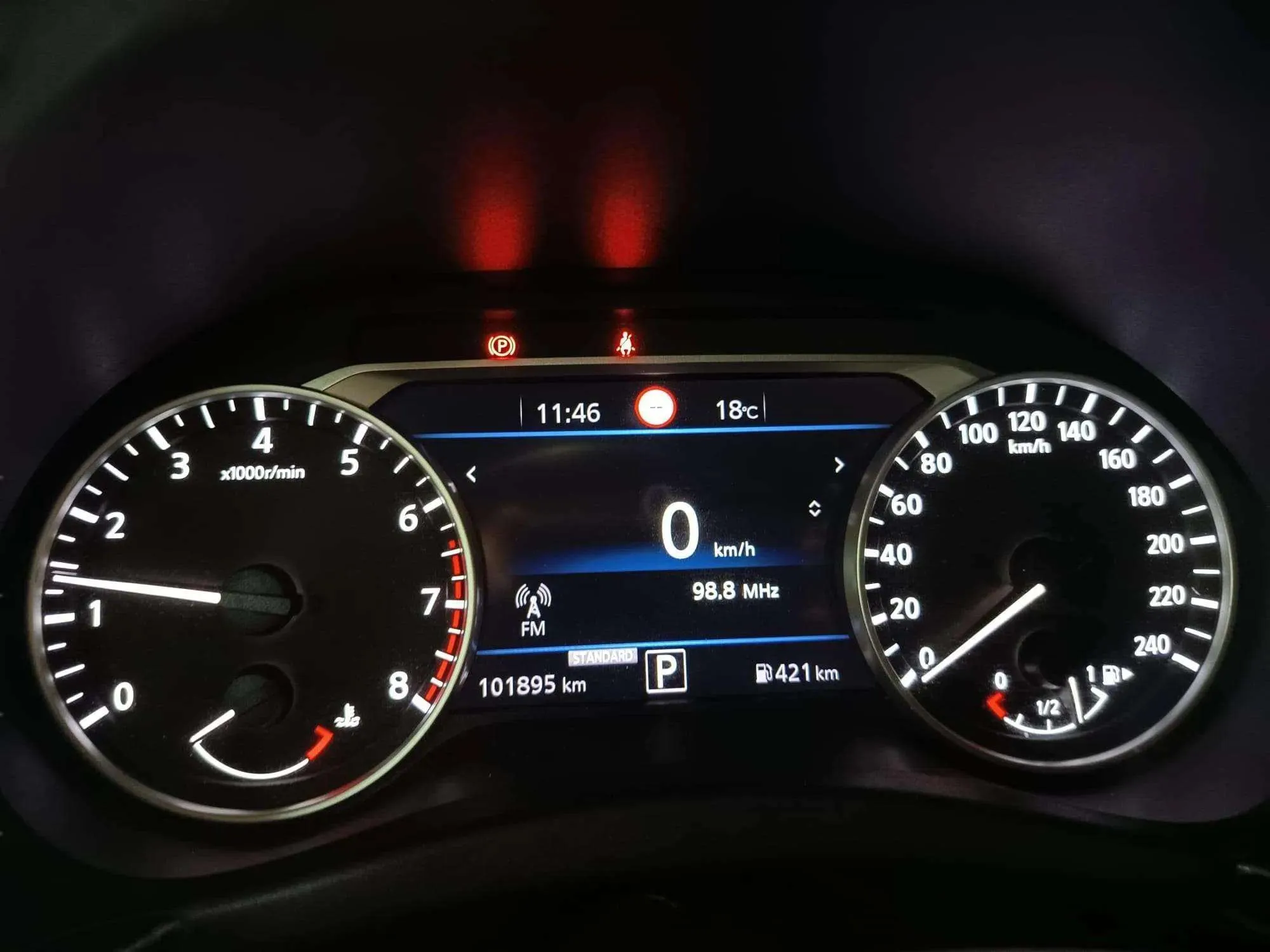 Nissan Juke DIG-T DCT Enigma - foto 13