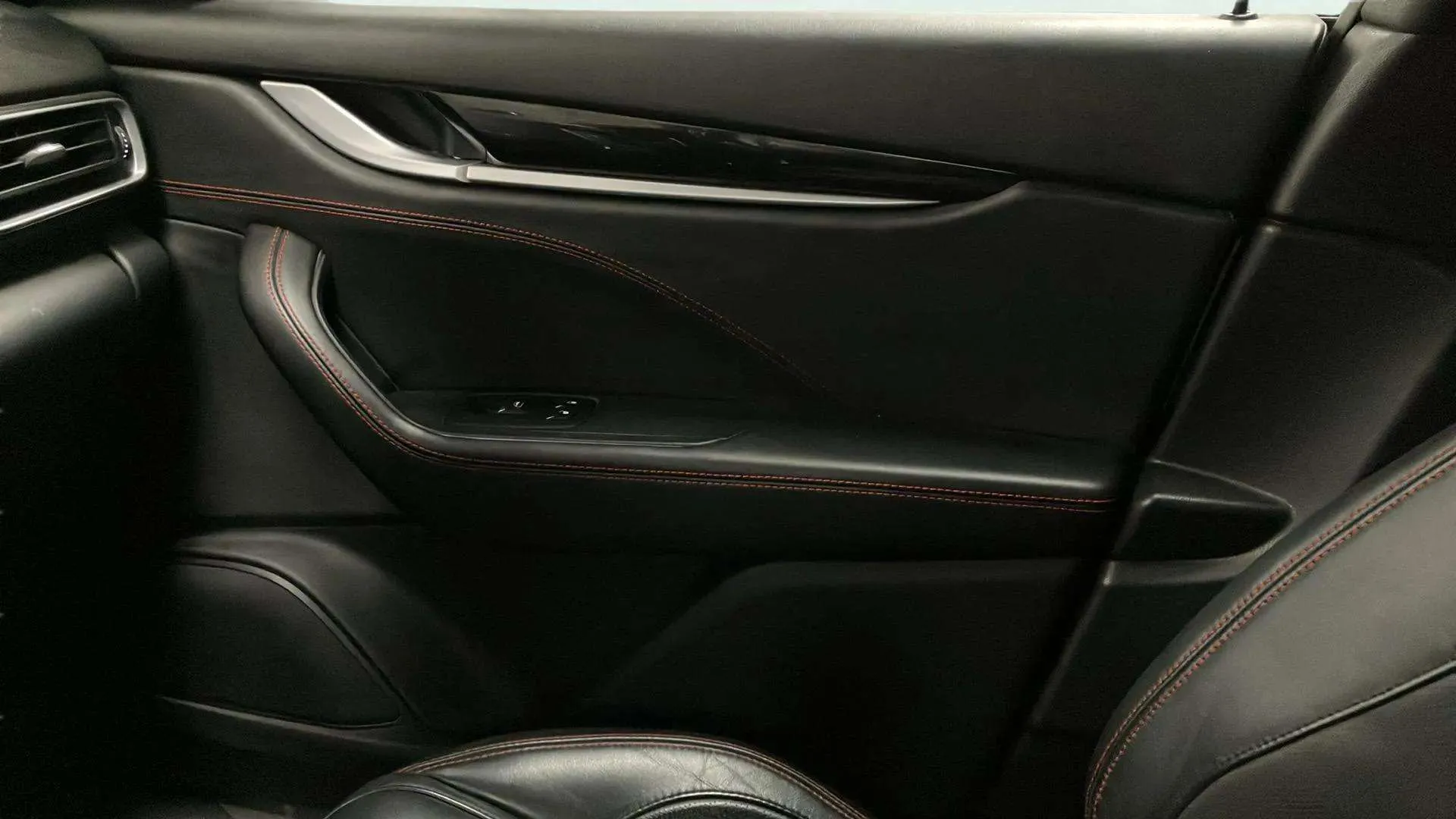 Maserati Levante V6 D AWD - foto 14