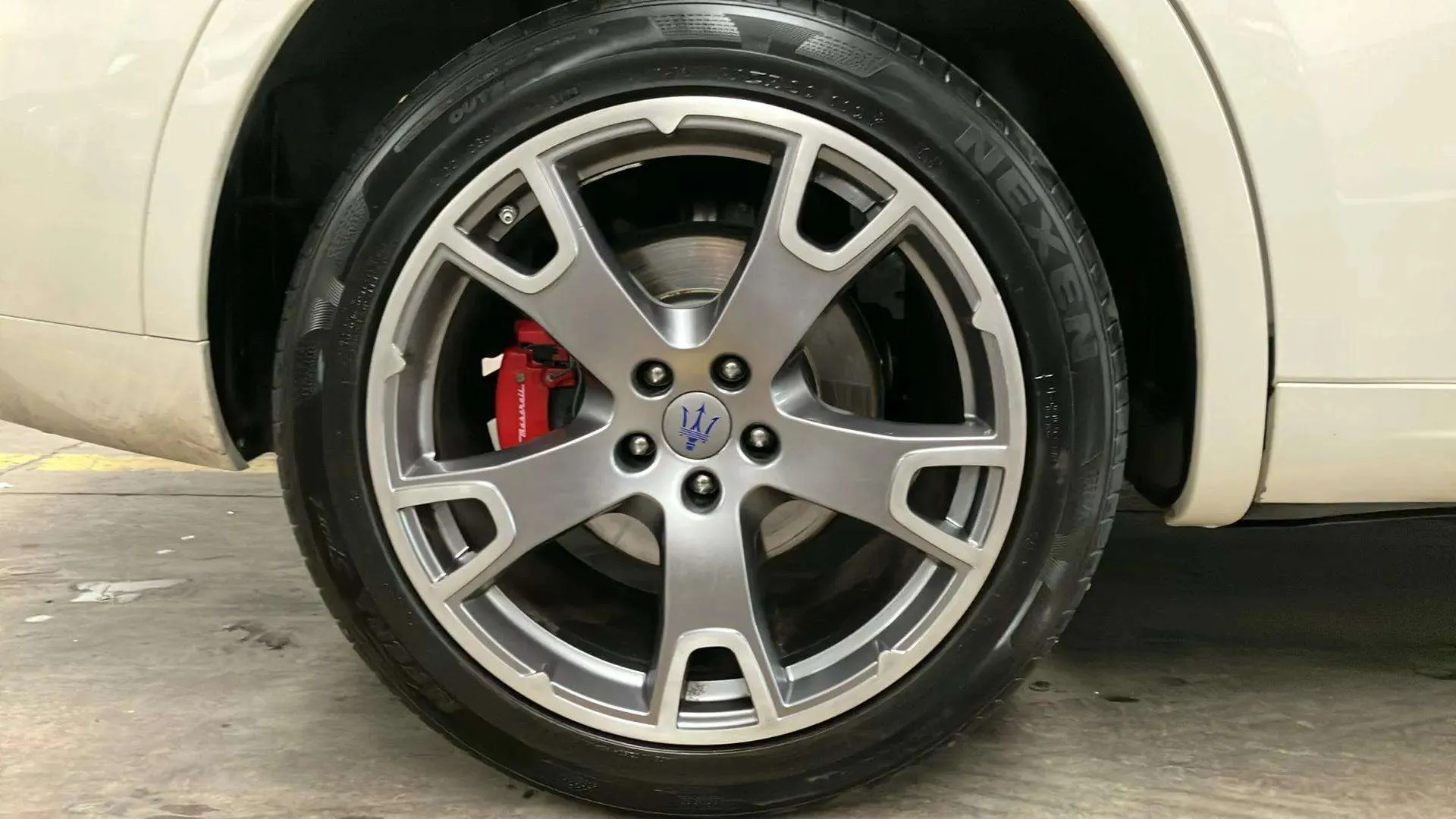 Maserati Levante V6 D AWD - foto 25