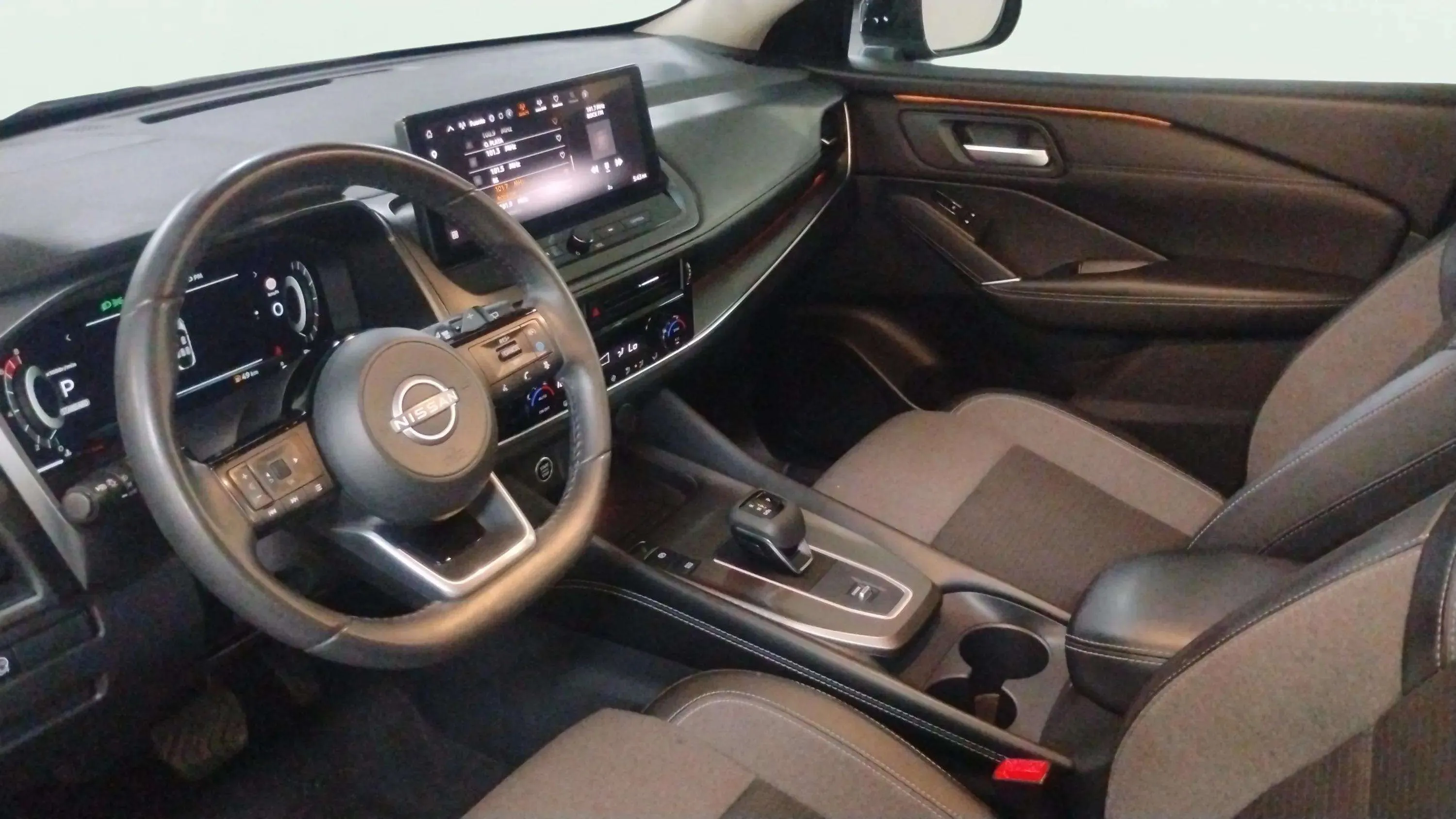 Nissan Qashqai DIG-T mHEV CVT Acenta - foto 6