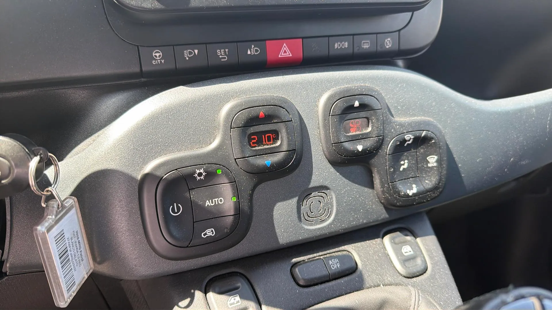 Fiat Panda Red 1.0 Hybrid - foto 12