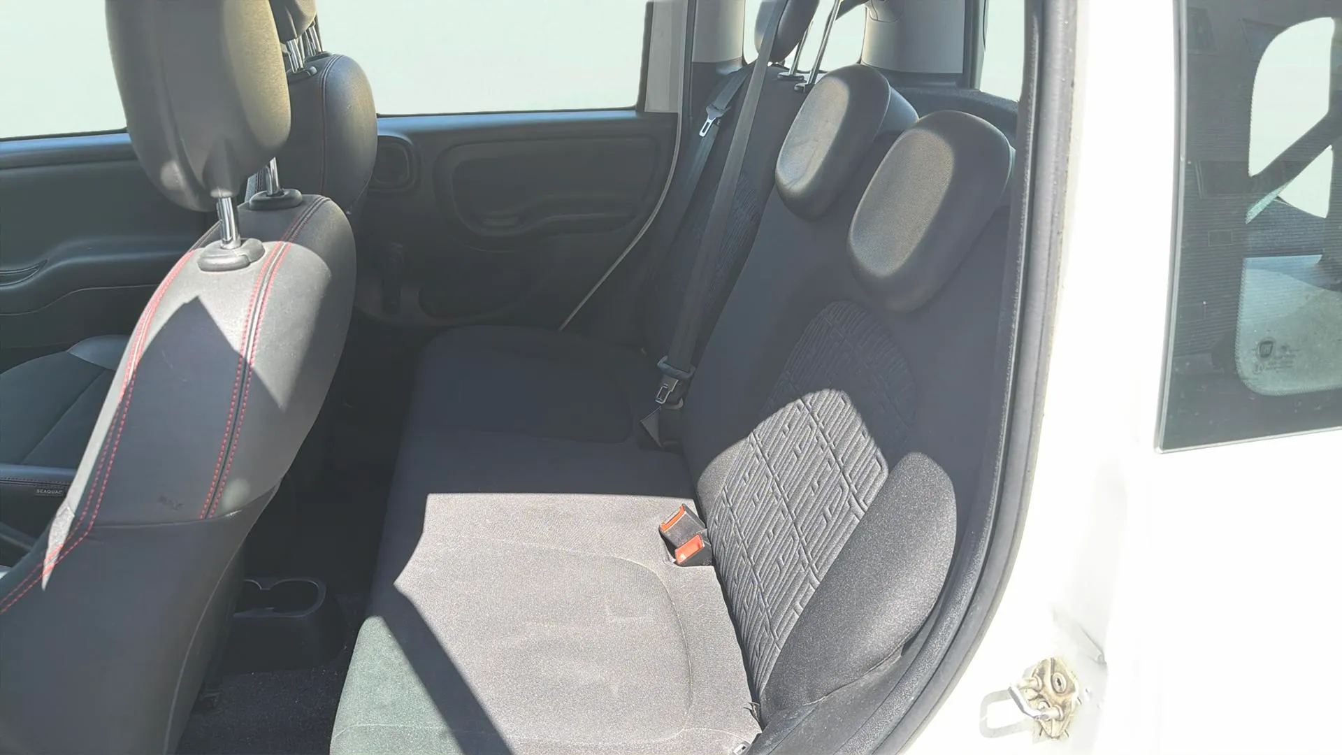 Fiat Panda Red 1.0 Hybrid - foto 10