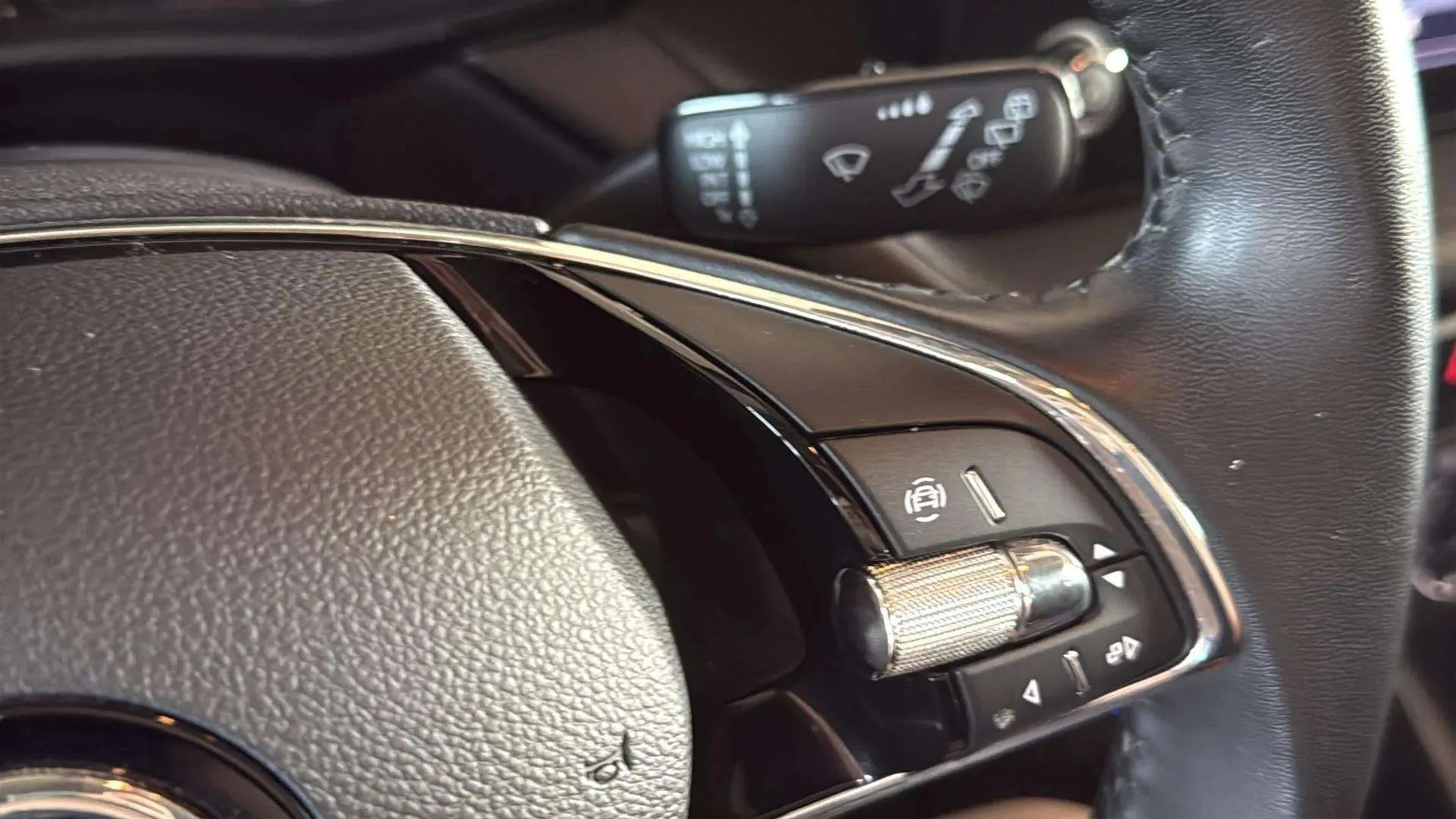 Škoda Fabia 1.0 TSI Ambition - foto 23
