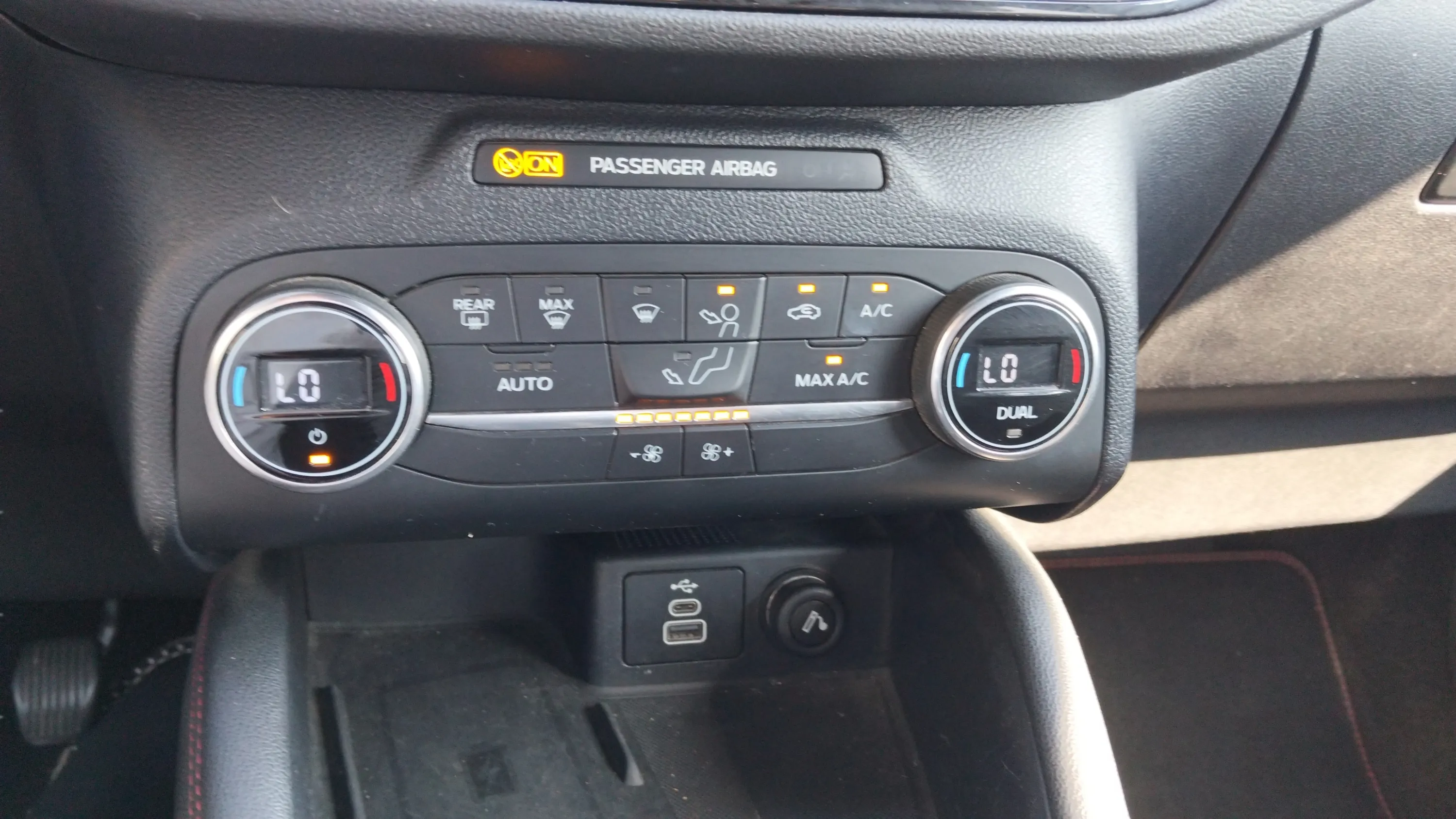 Ford Kuga ST-Line 1.5T EcoBoost - foto 20