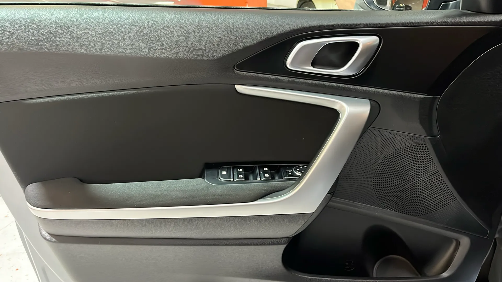 Kia XCeed 1.0 MHEV Drive - foto 19