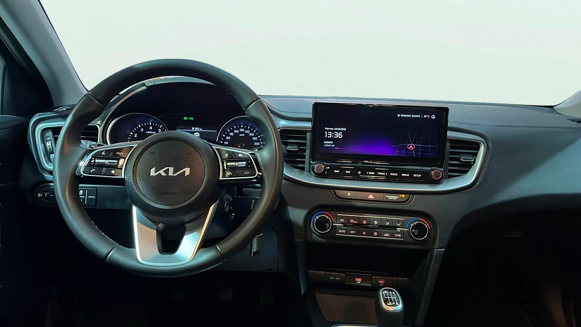 Kia XCeed 1.0 MHEV Drive - foto 14