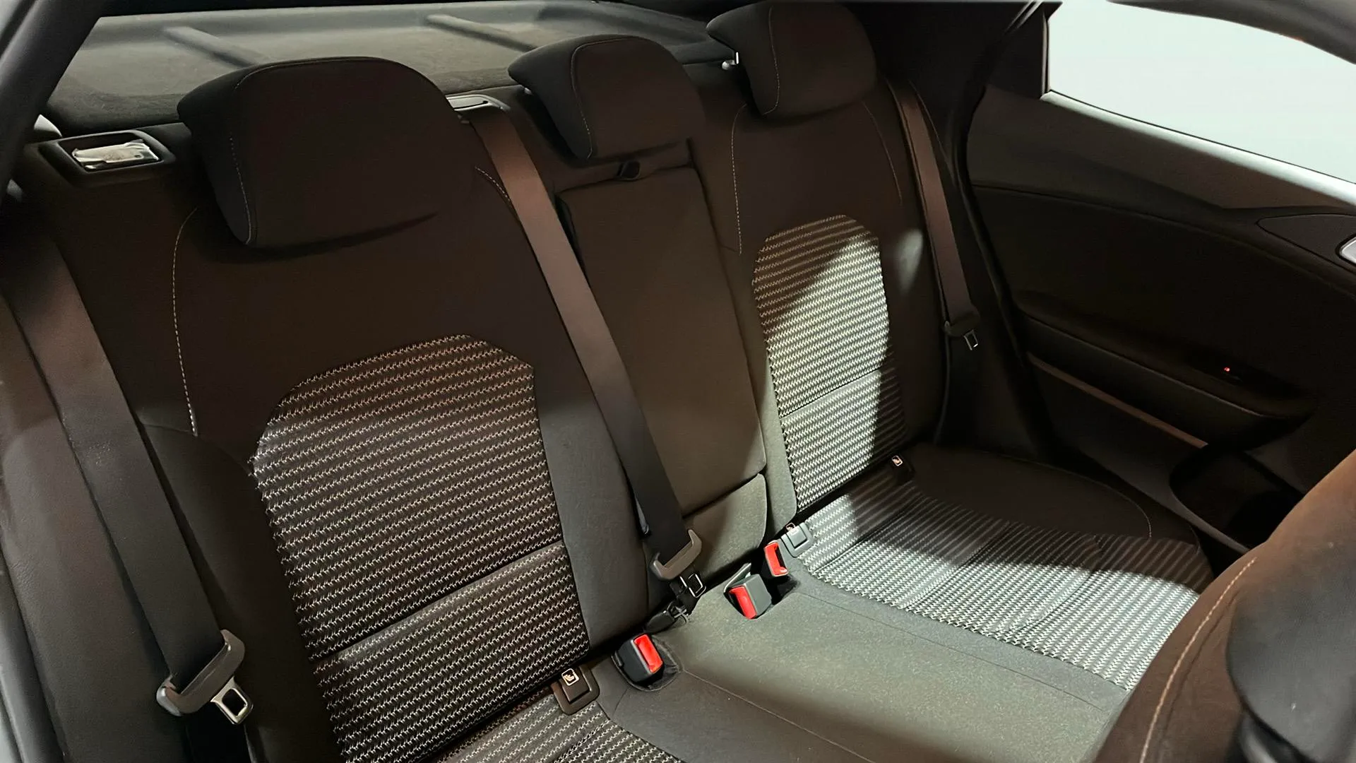 Kia XCeed 1.0 MHEV Drive - foto 18