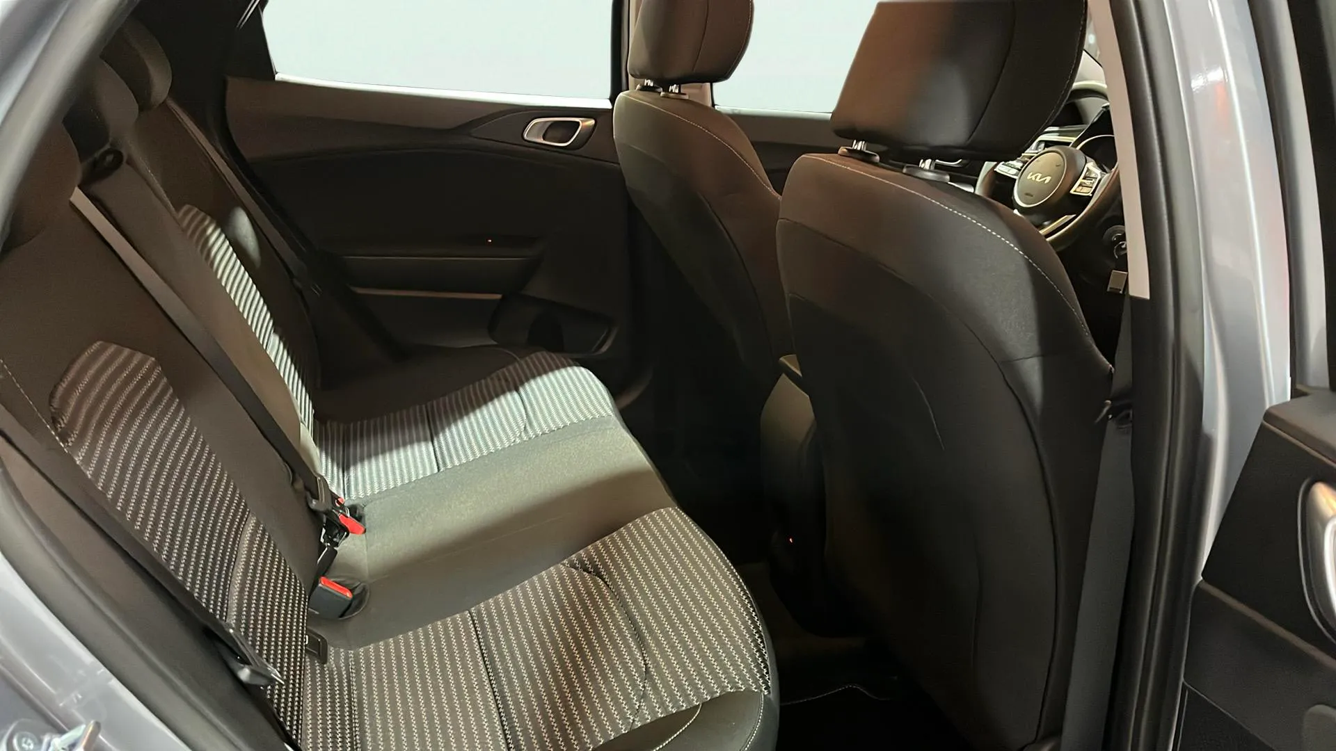 Kia XCeed 1.0 MHEV Drive - foto 17