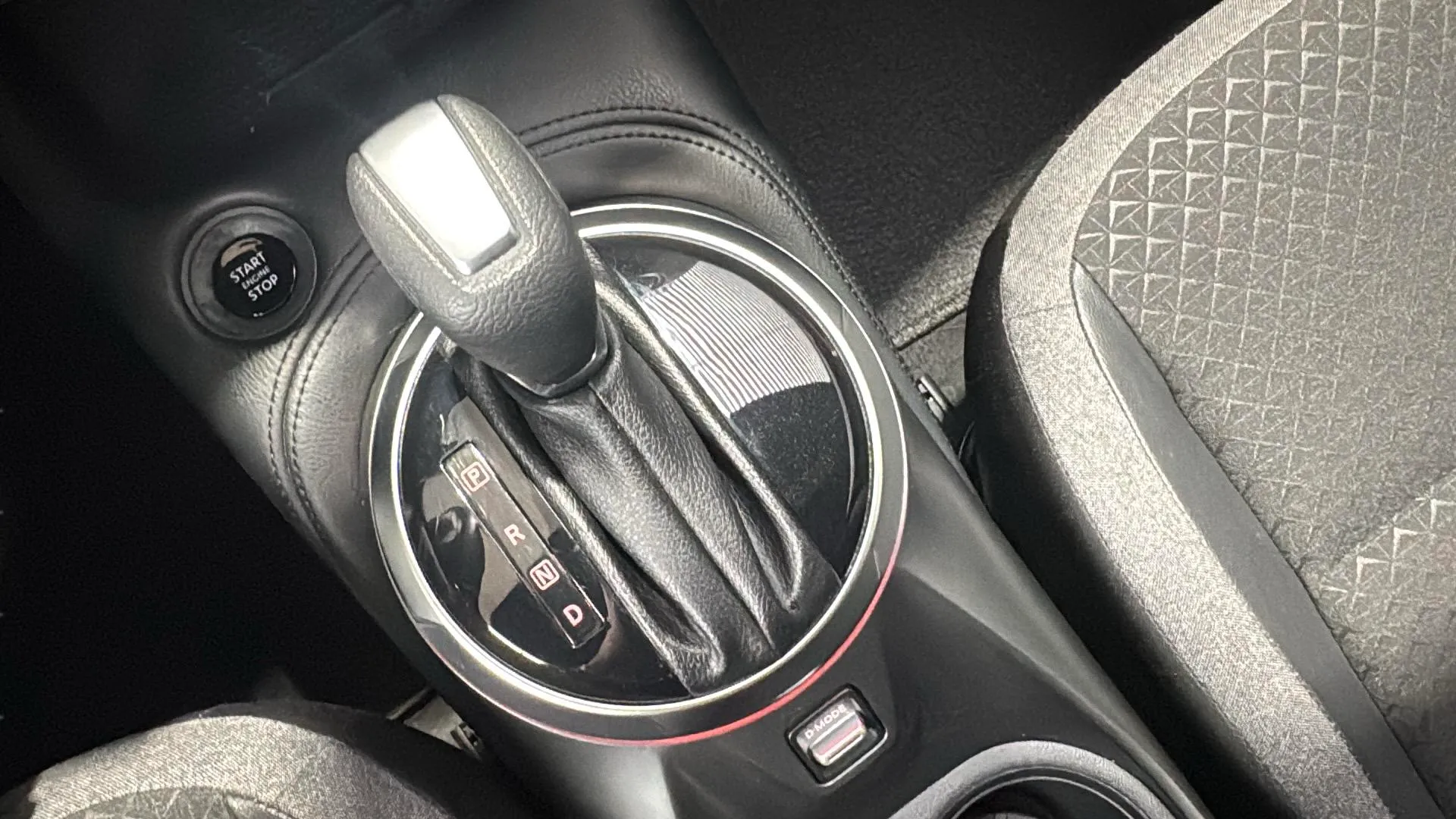 Nissan Juke DIG-T DCT N-Connecta - foto 19
