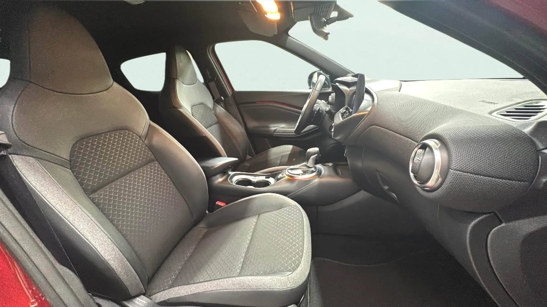 Nissan Juke DIG-T DCT N-Connecta - foto 10