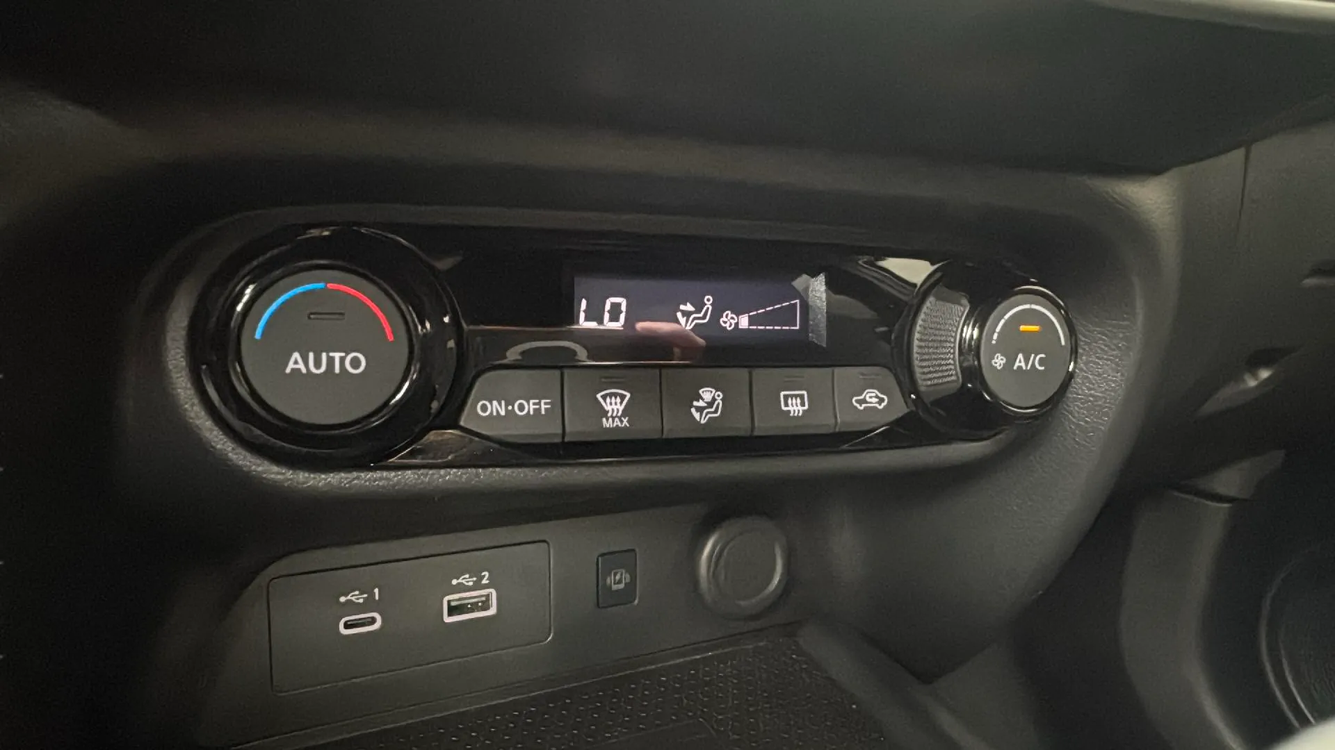 Nissan Juke DIG-T DCT N-Connecta - foto 18