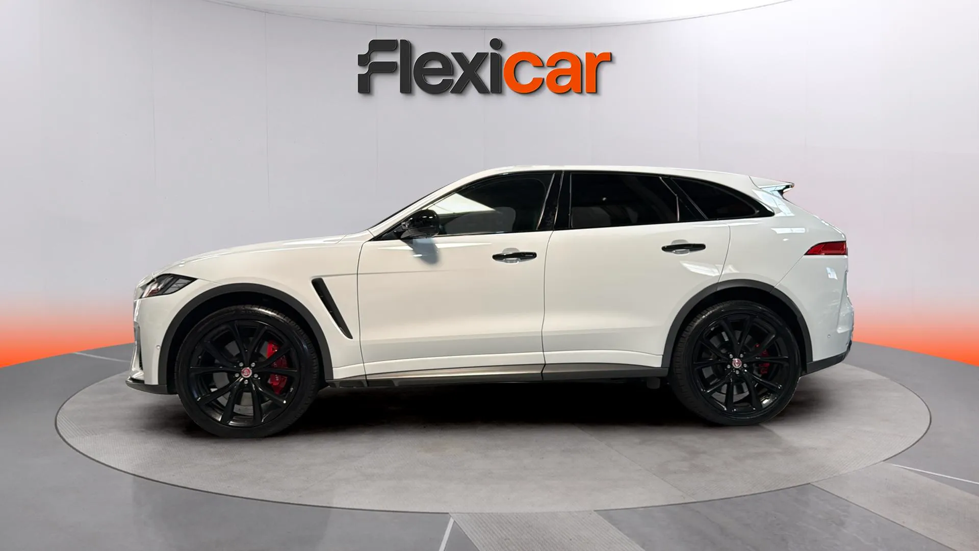 Jaguar F-Pace 5.0 V8 SVR AWD - foto 4
