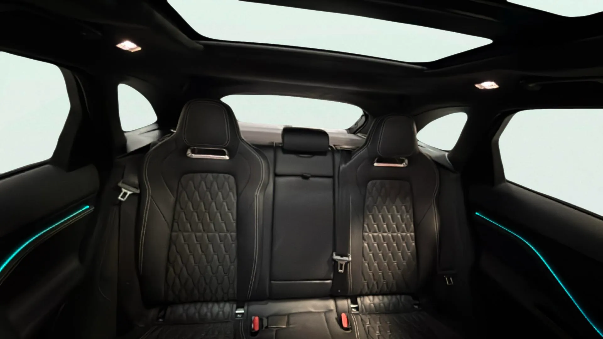 Jaguar F-Pace 5.0 V8 SVR AWD - foto 14