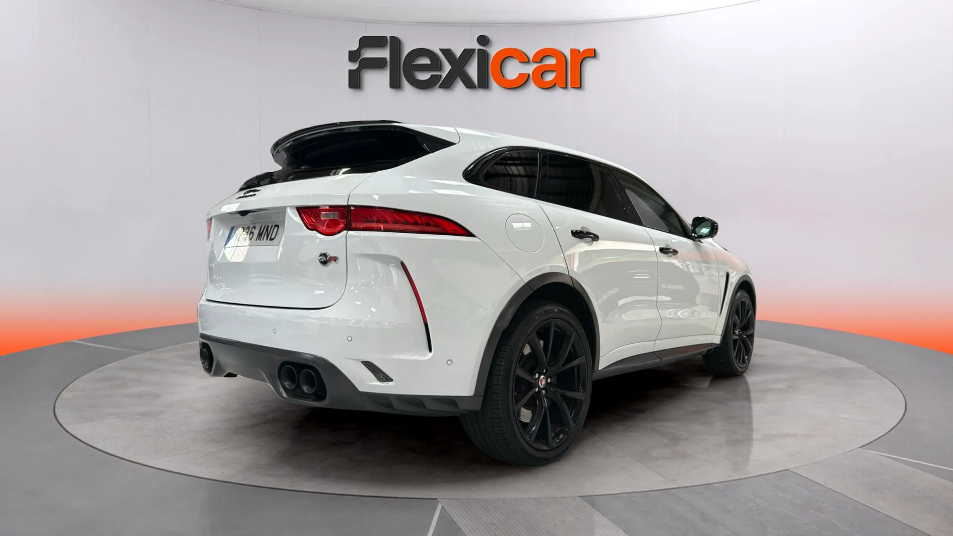 Jaguar F-Pace 5.0 V8 SVR AWD - foto 7