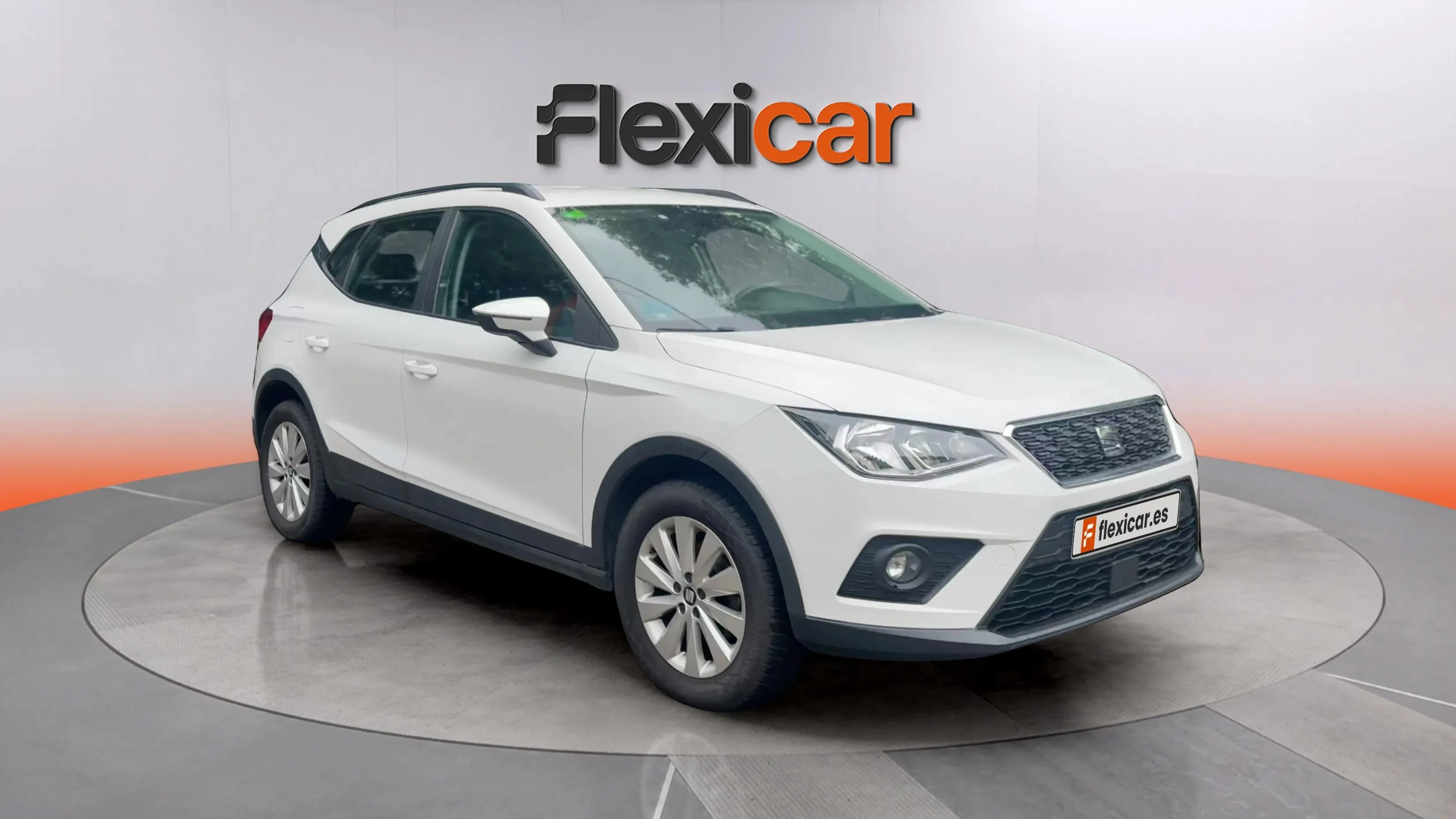 SEAT Arona 1.0 TSI Style Ecomotive - foto 1