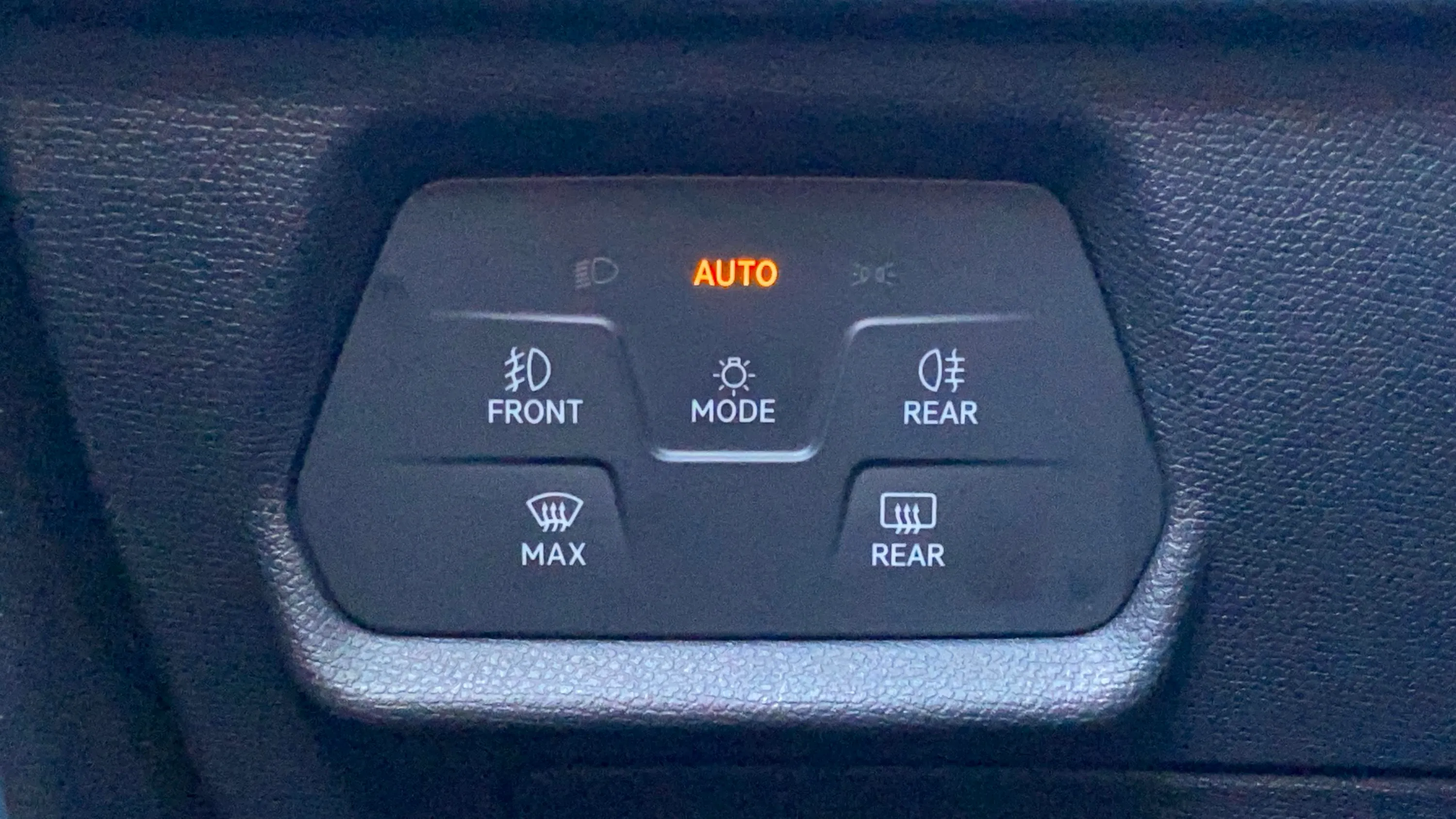Cupra Formentor 1.5 TSI DSG - foto 17