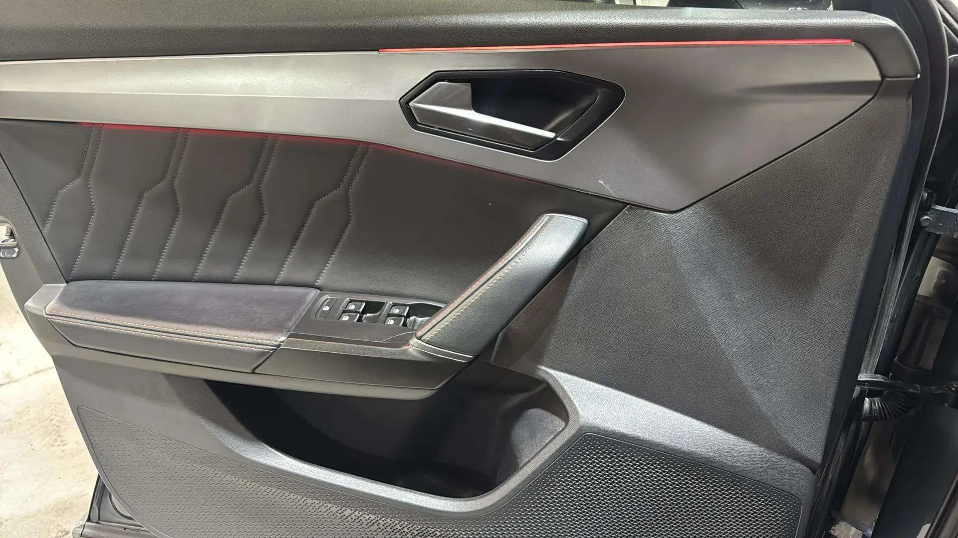Cupra Formentor 1.5 TSI DSG - foto 24