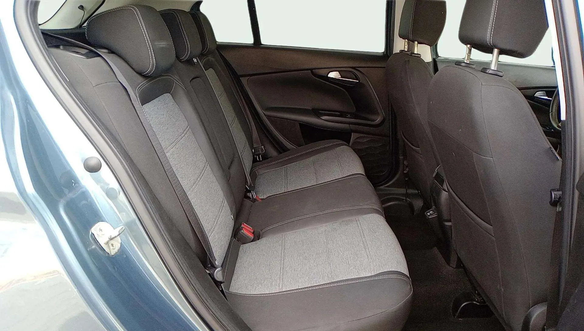 Fiat Tipo City Cross 1.0 - foto 13