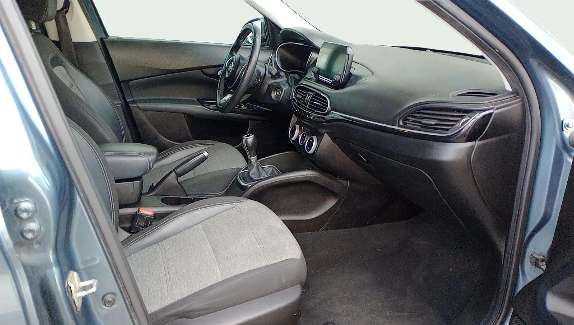 Fiat Tipo City Cross 1.0 - foto 9