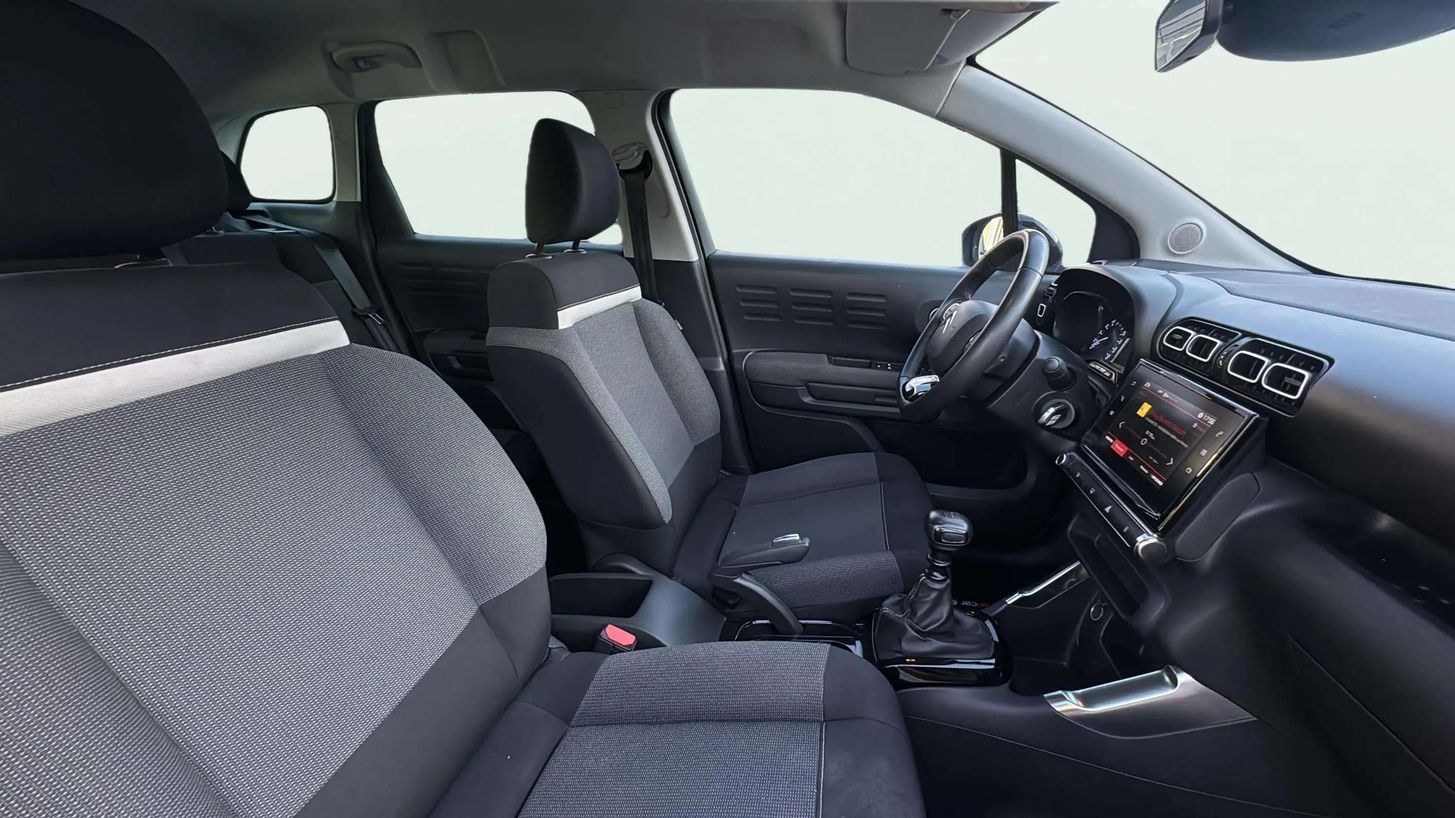 Citroën C3 Aircross PureTech BVM6 YOU - foto 21