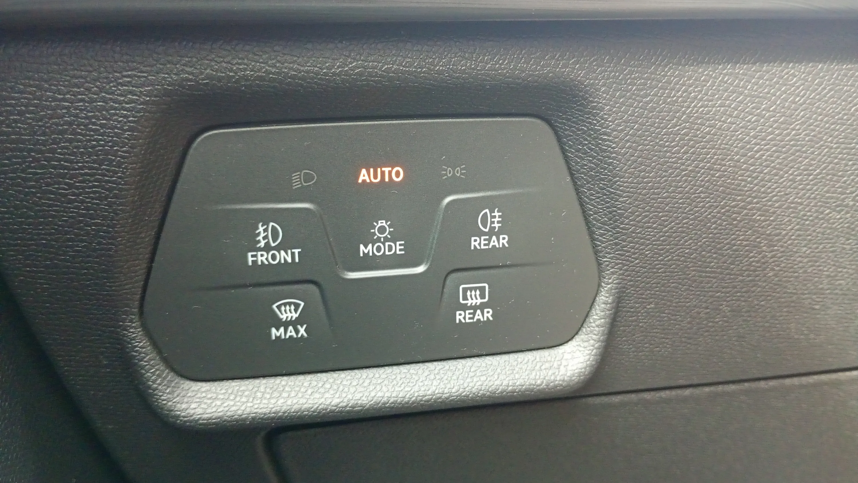 Cupra Formentor 1.5 TSI DSG - foto 17