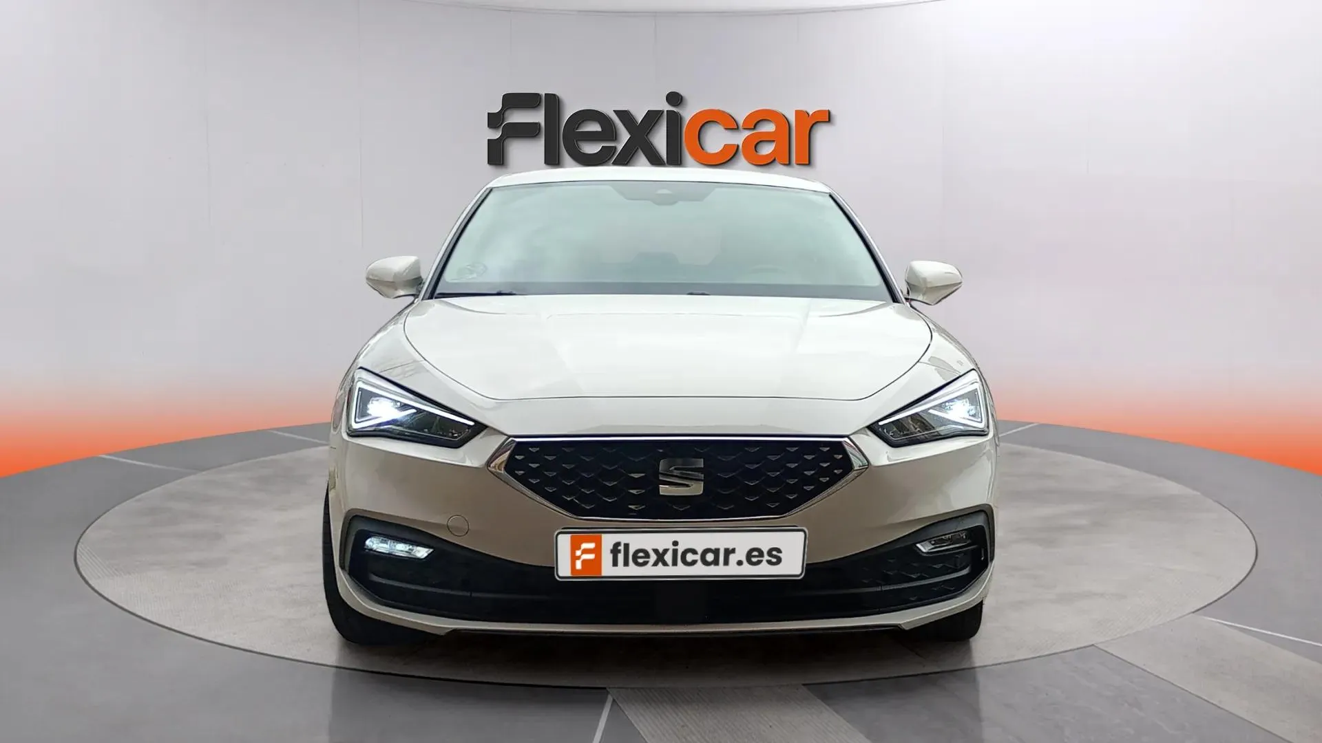 SEAT León 1.5 eTSI DSG-7 Xcellence - foto 2