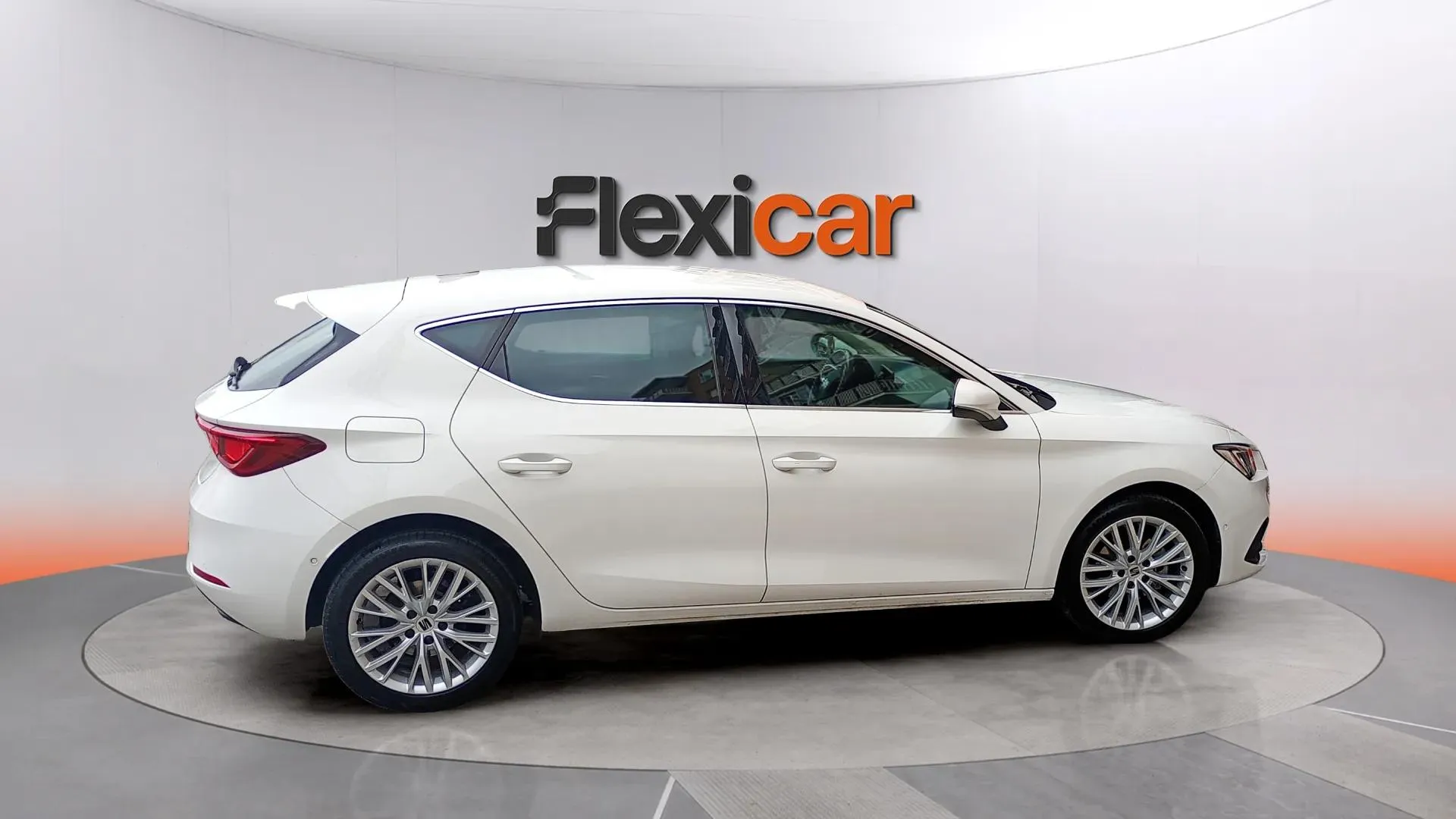 SEAT León 1.5 eTSI DSG-7 Xcellence - foto 3