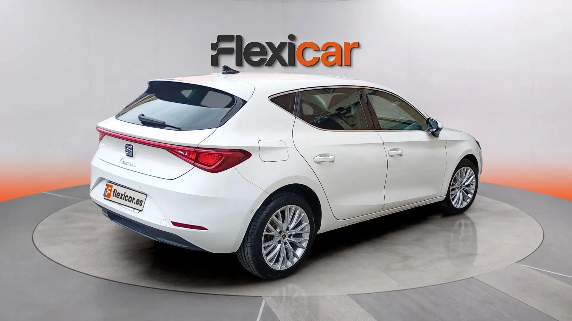 SEAT León 1.5 eTSI DSG-7 Xcellence - foto 5