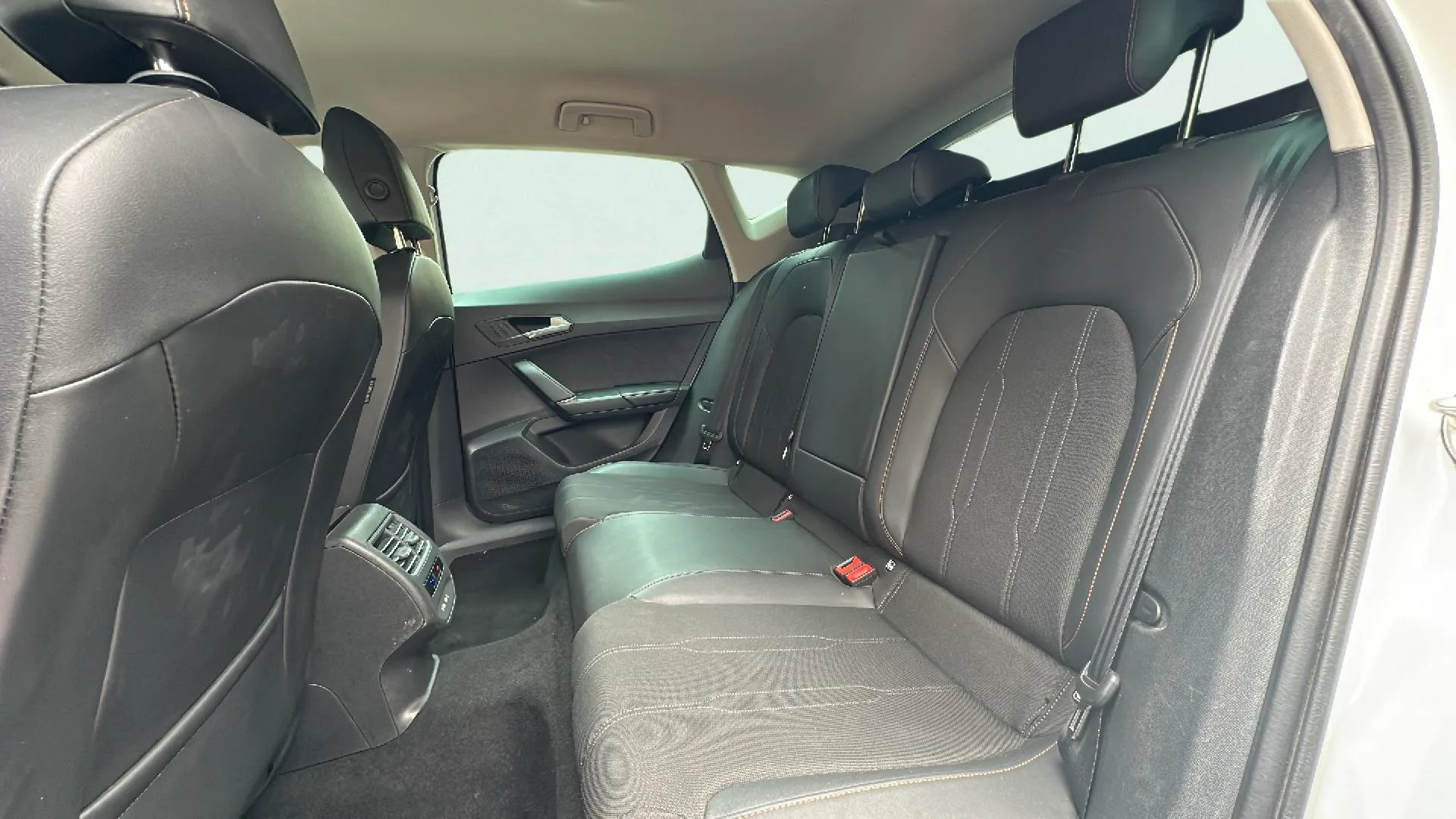 Cupra Formentor 1.5 TSI DSG - foto 15