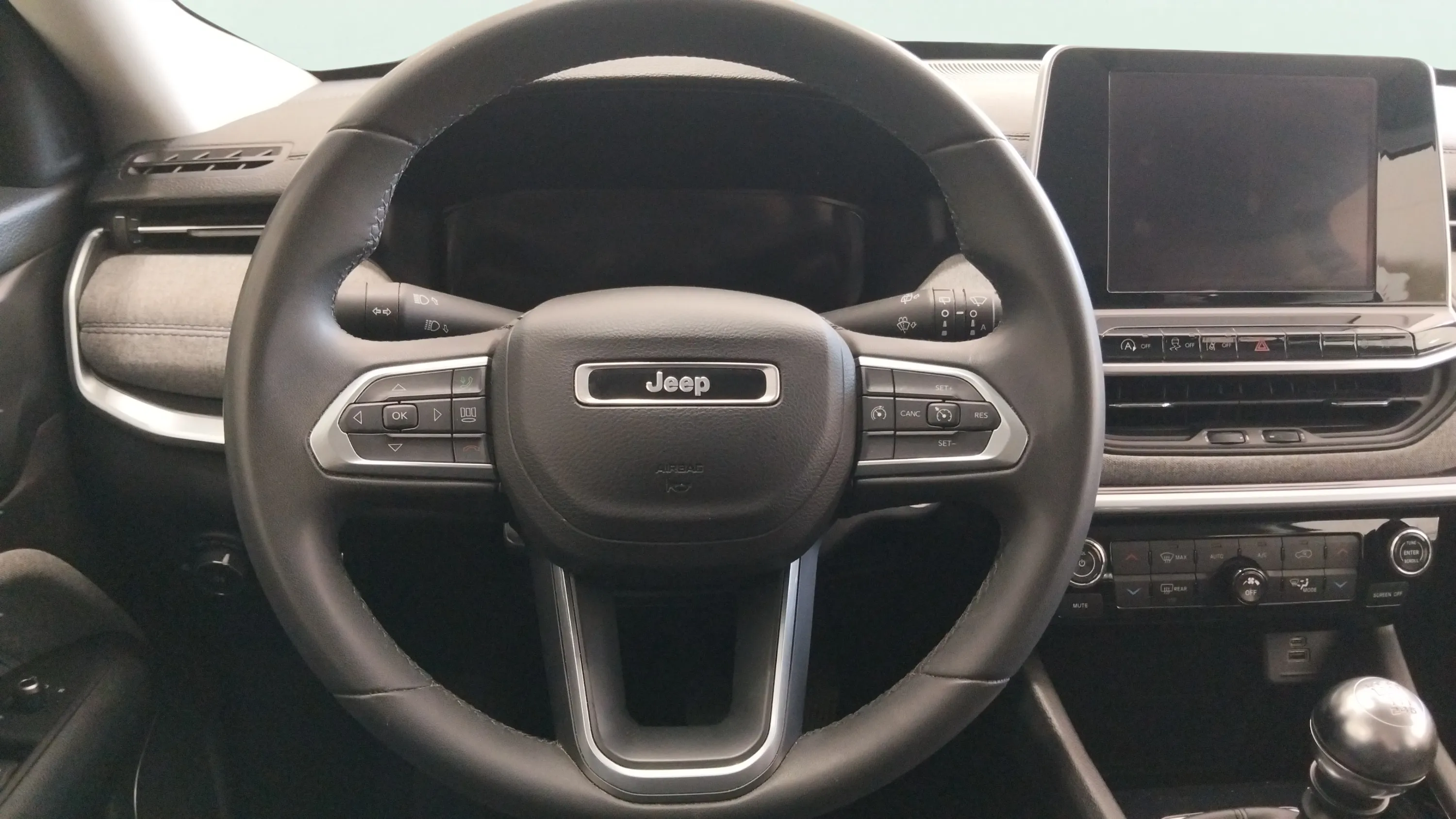 Jeep Compass 1.3 Gse T4 Longitude FWD - foto 13