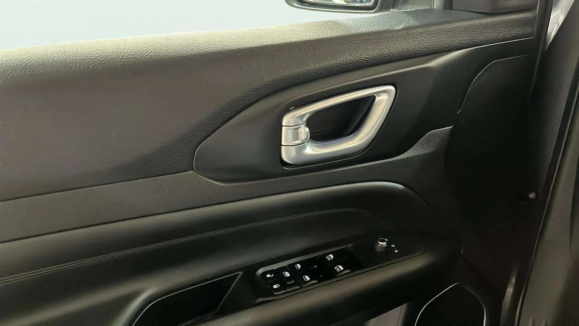 Jeep Compass eHybrid 1.5 MHEV Night Eagle Dct - foto 16