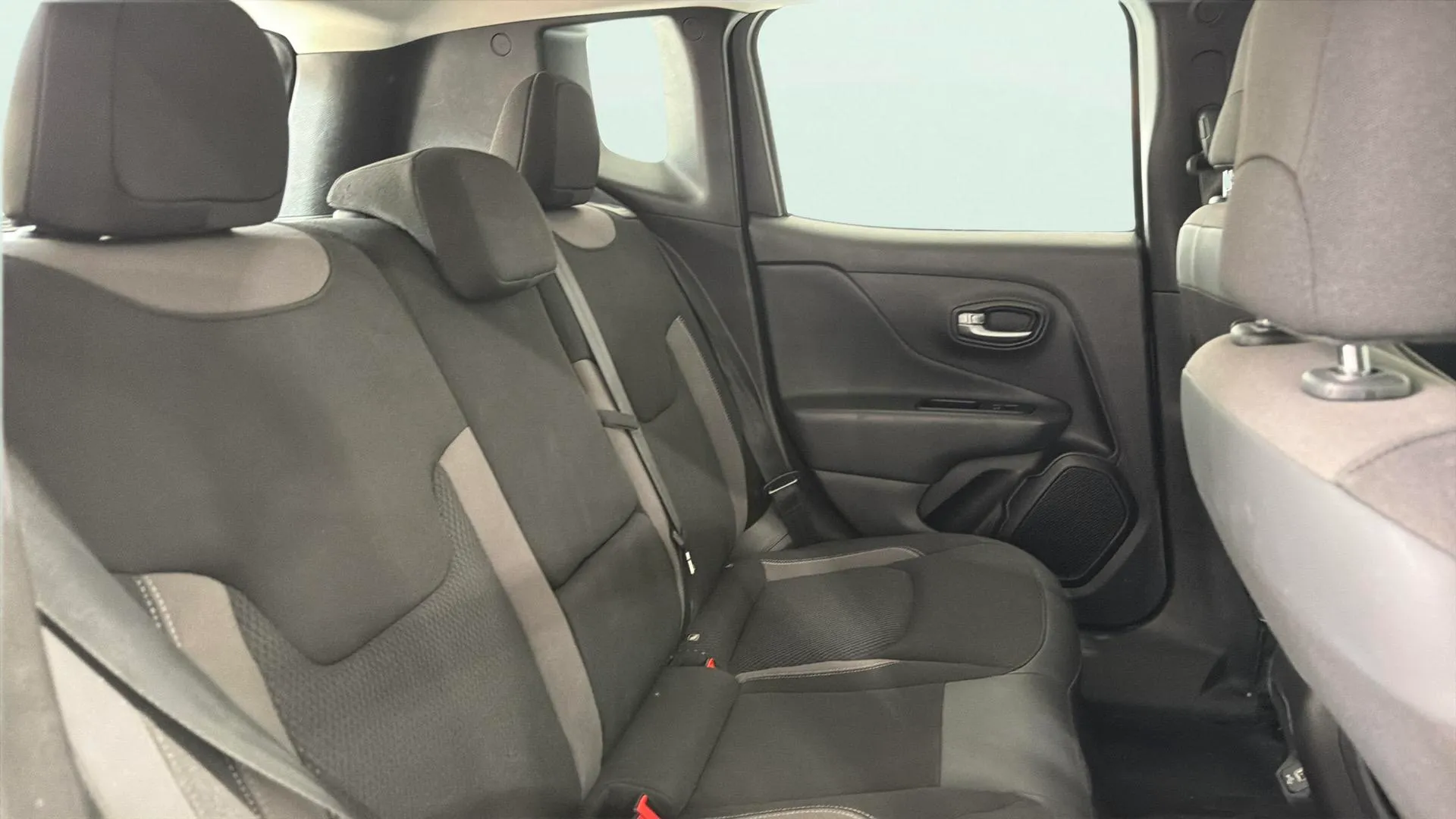 Jeep Renegade Limited eHybrid 1.5 ATX - foto 15