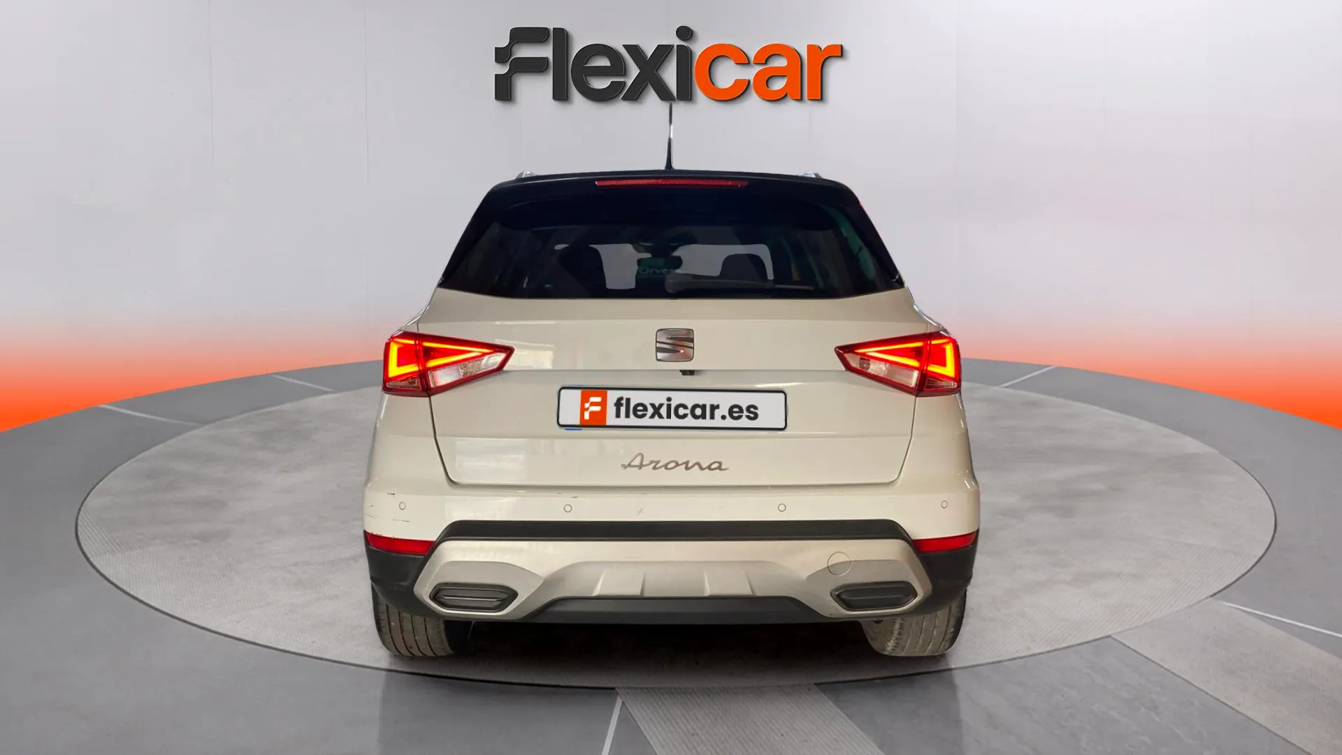 SEAT Arona 1.5 TSI DSG Special Edition - foto 4