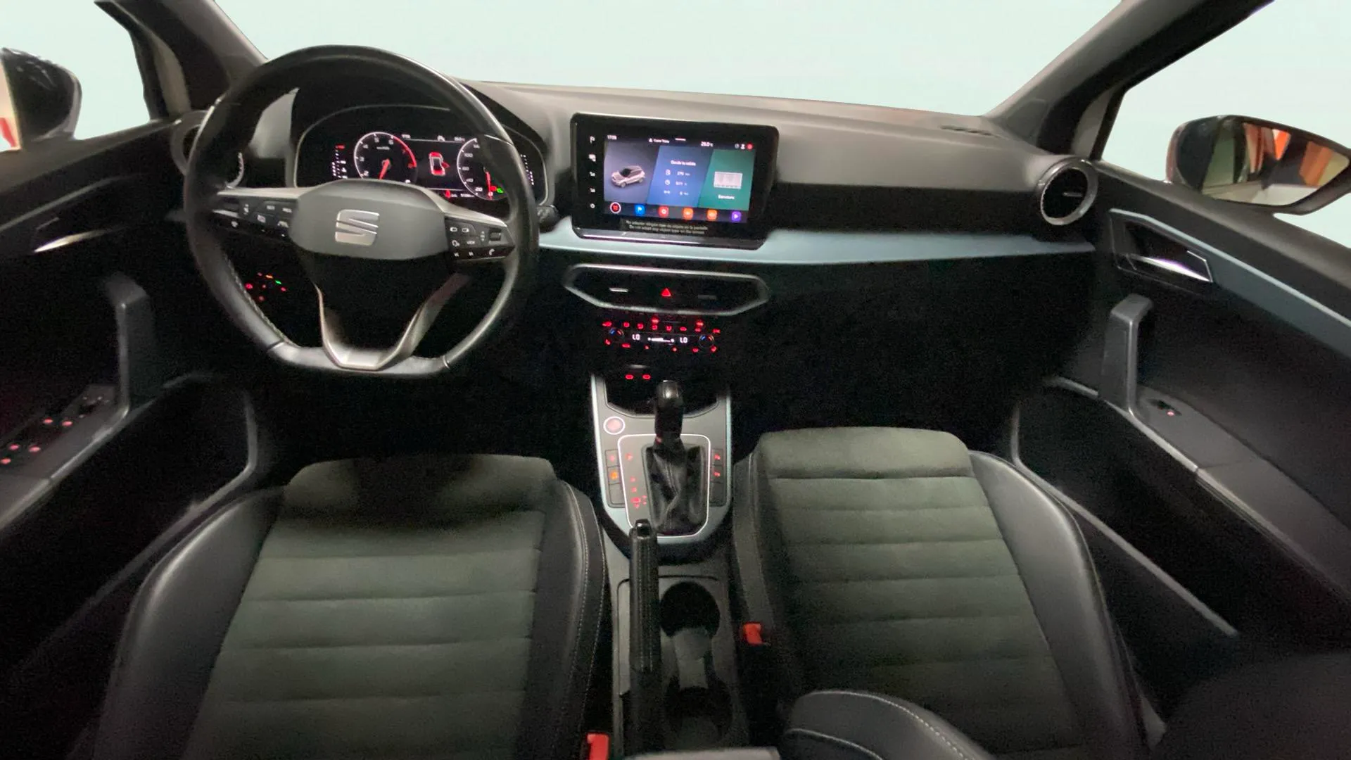 SEAT Arona 1.5 TSI DSG Special Edition - foto 21