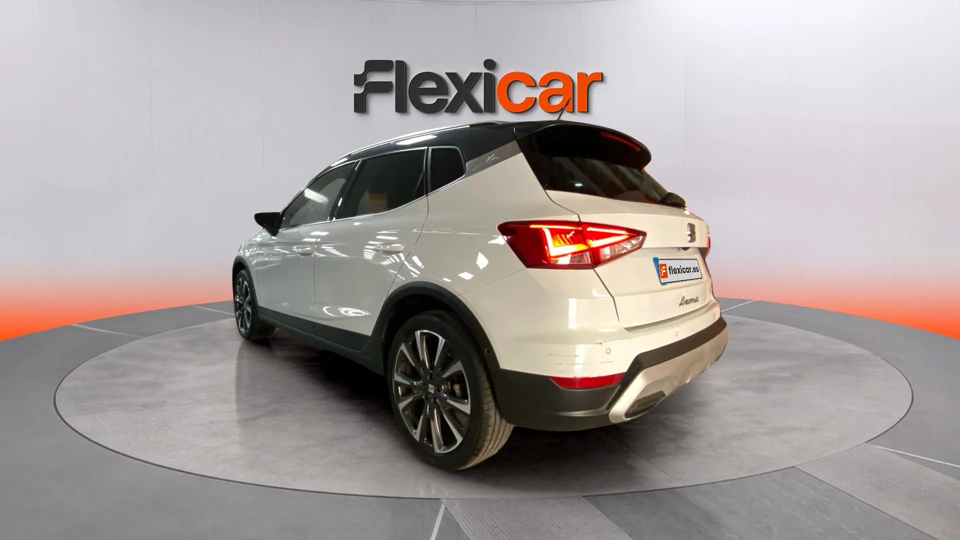 SEAT Arona 1.5 TSI DSG Special Edition - foto 5