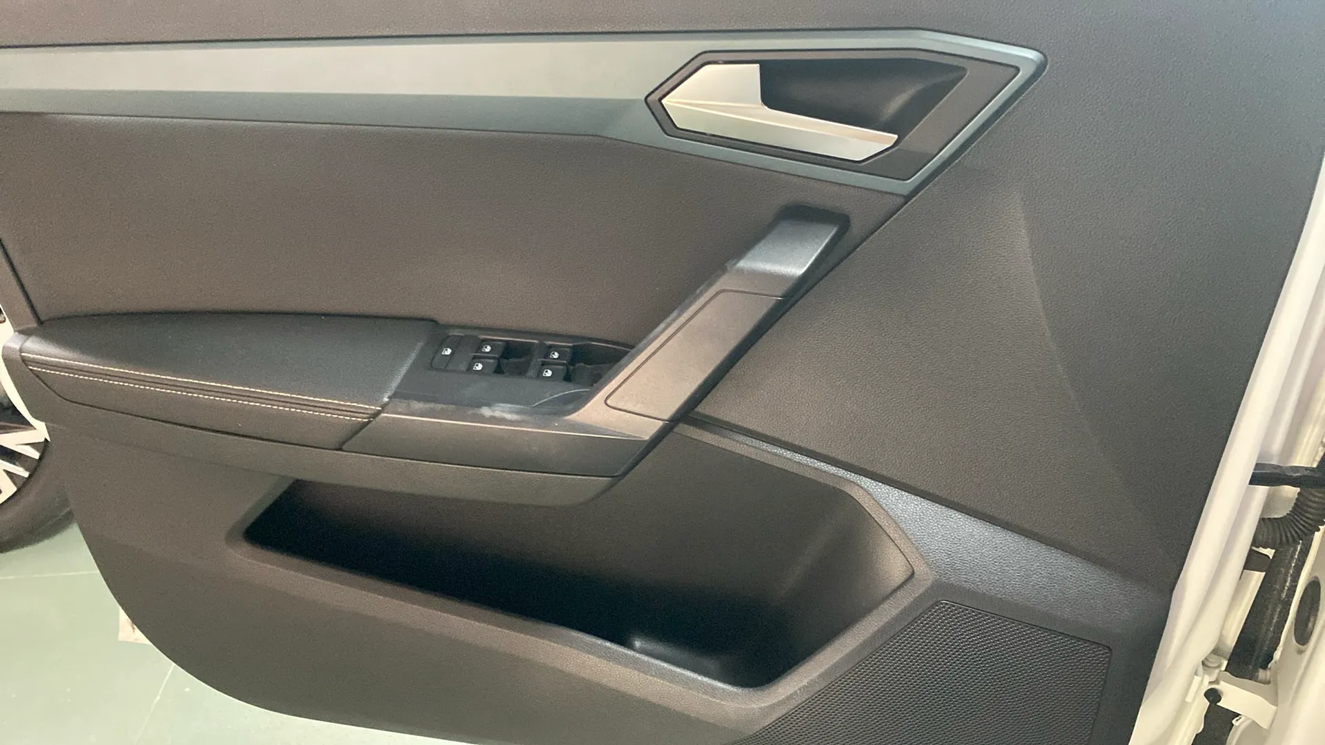 SEAT Arona 1.5 TSI DSG Special Edition - foto 13