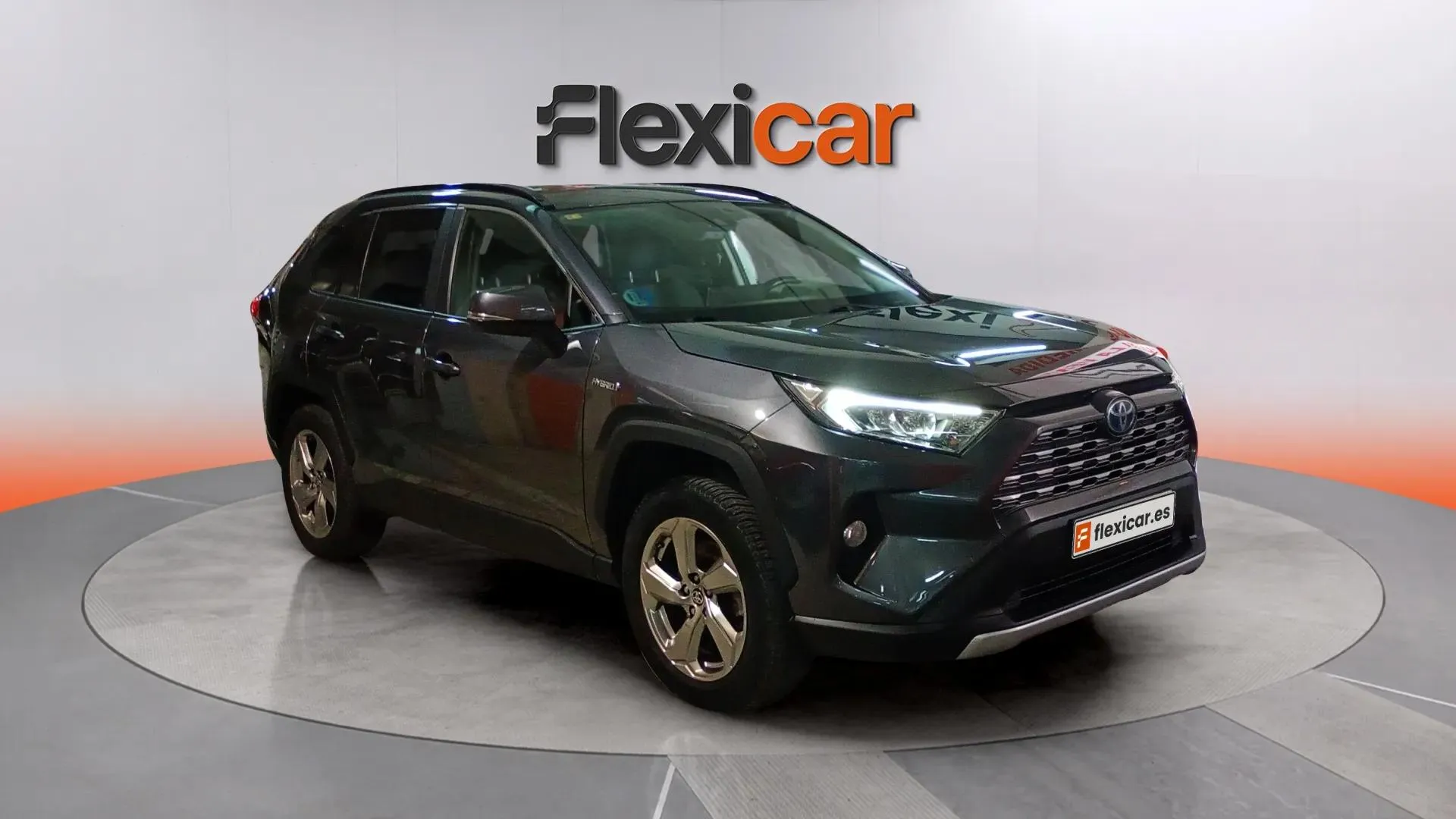 Toyota RAV4 2.5l 220H Advance
