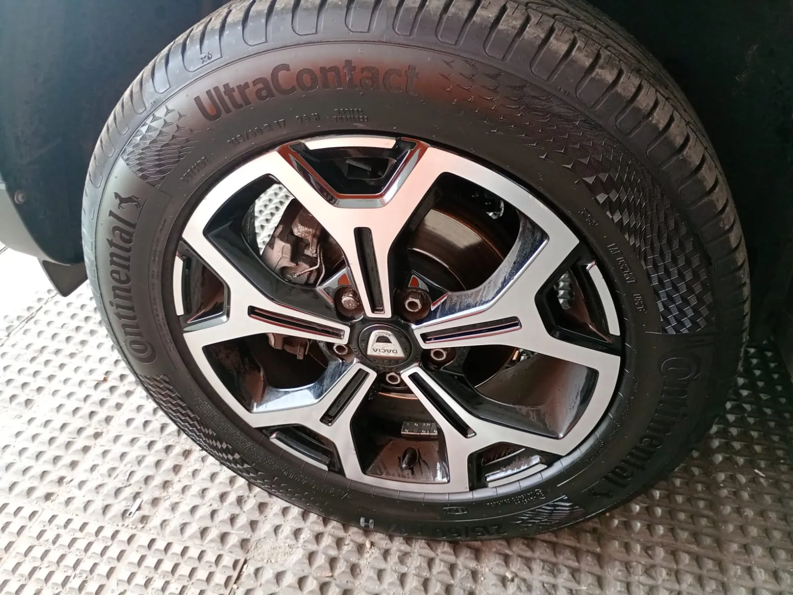 Toyota RAV4 2.5l 220H Advance - foto 14