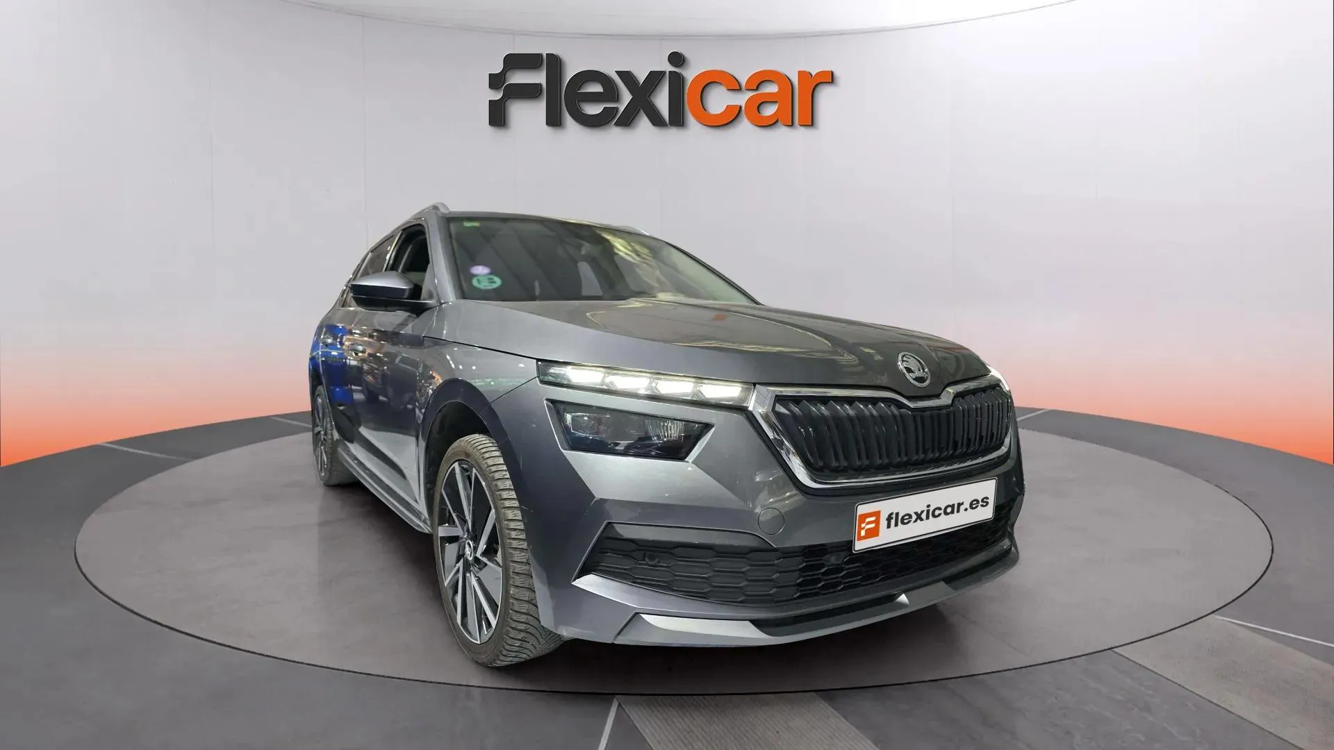 Škoda Kamiq 1.0 TSI DSG Sport - foto 23