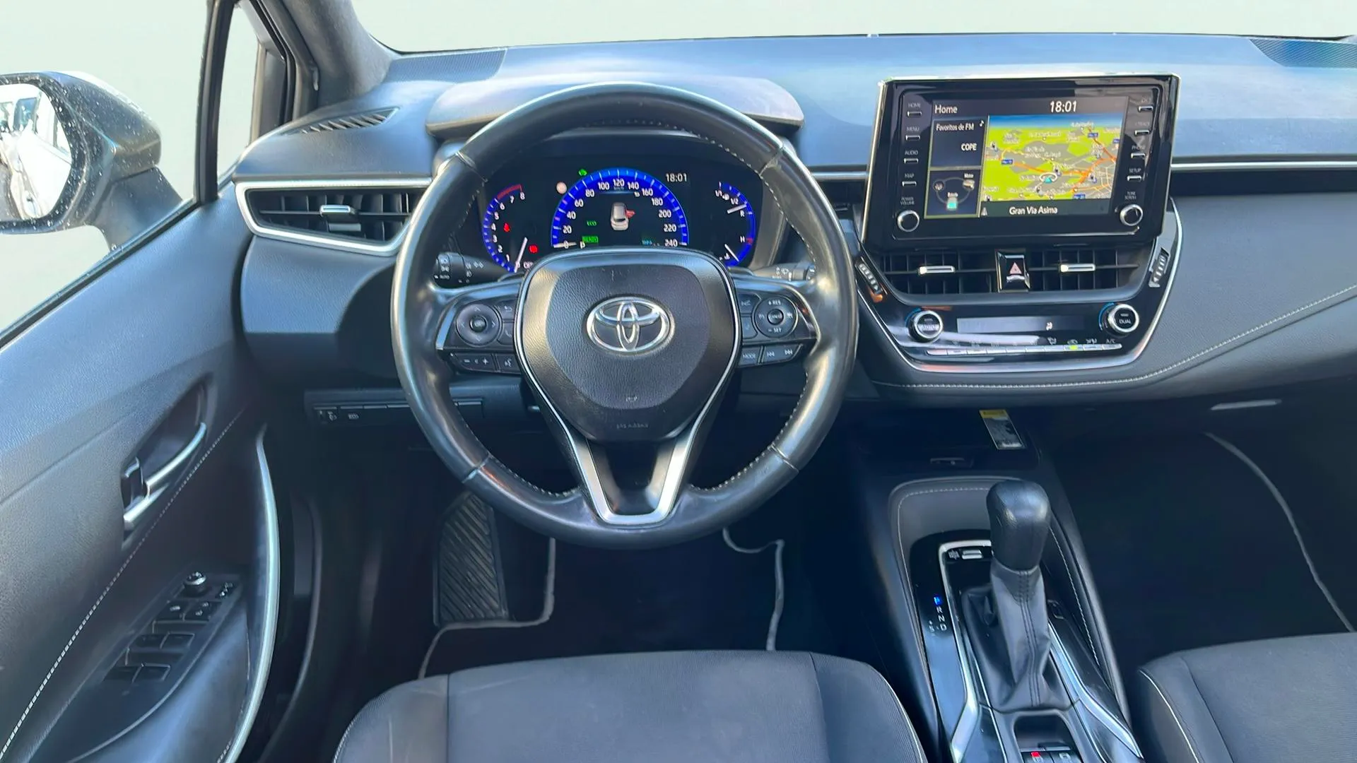 Toyota Corolla 2.0 180H Advance E-CVT Touring Sport - foto 12