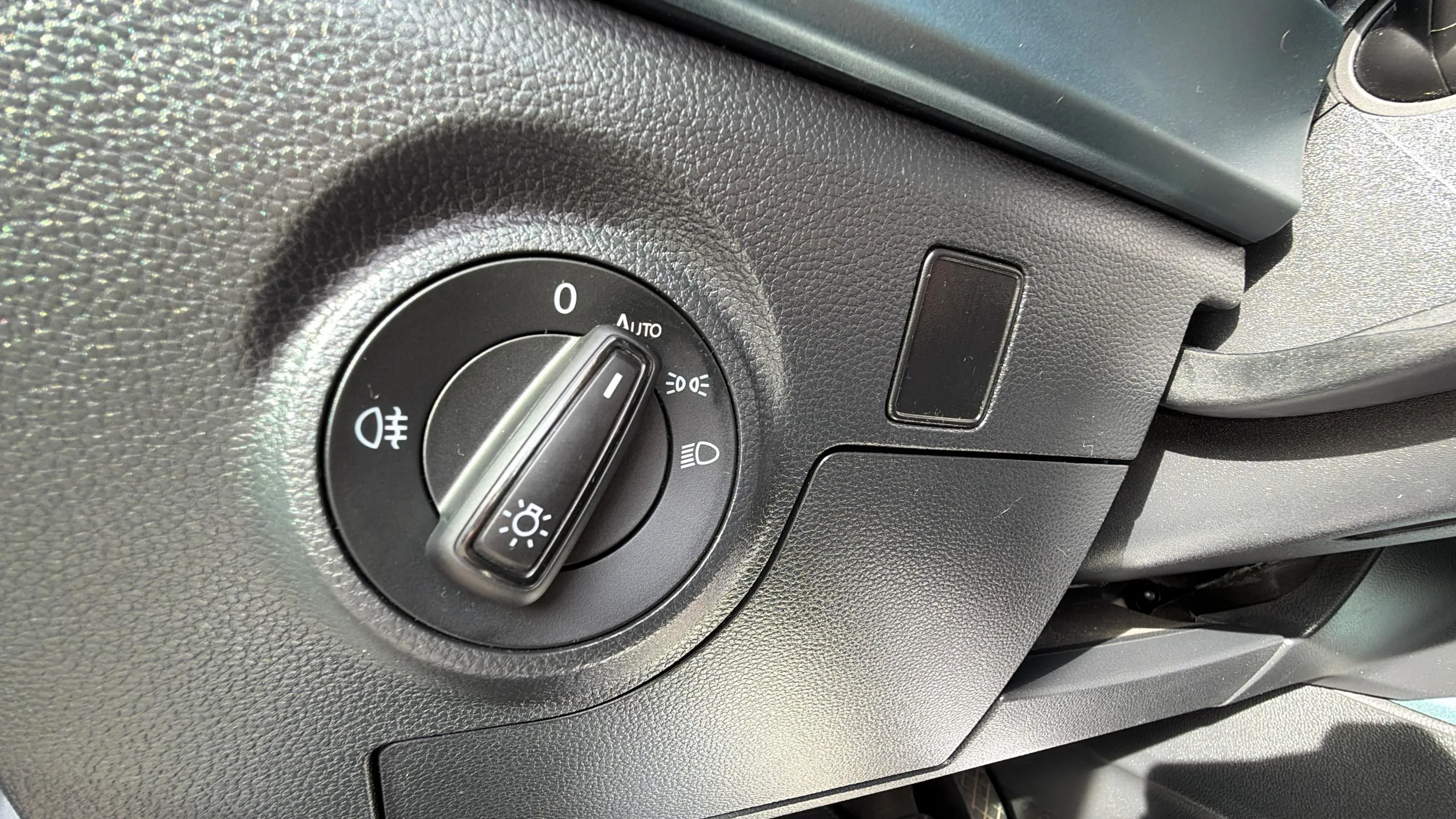 SEAT Arona 1.5 TSI DSG Special Edition - foto 17