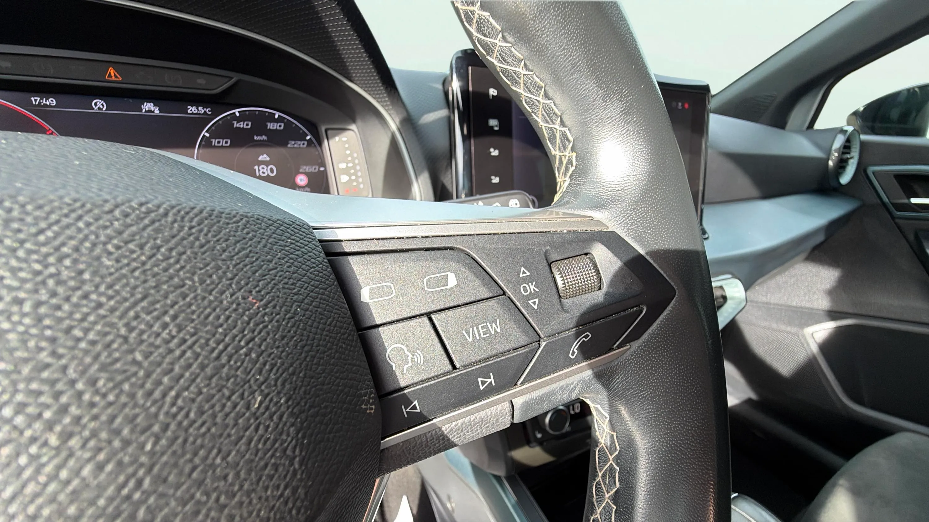 SEAT Arona 1.5 TSI DSG Special Edition - foto 18