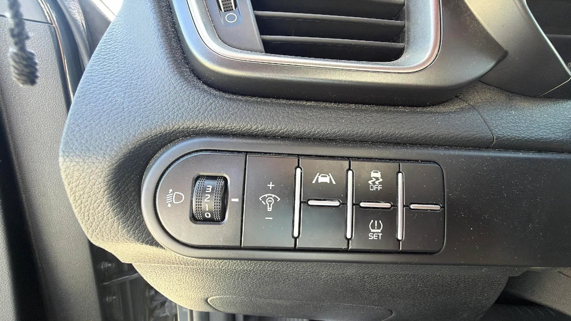 Kia Ceed 1.6 MHEV iMT Concept - foto 15