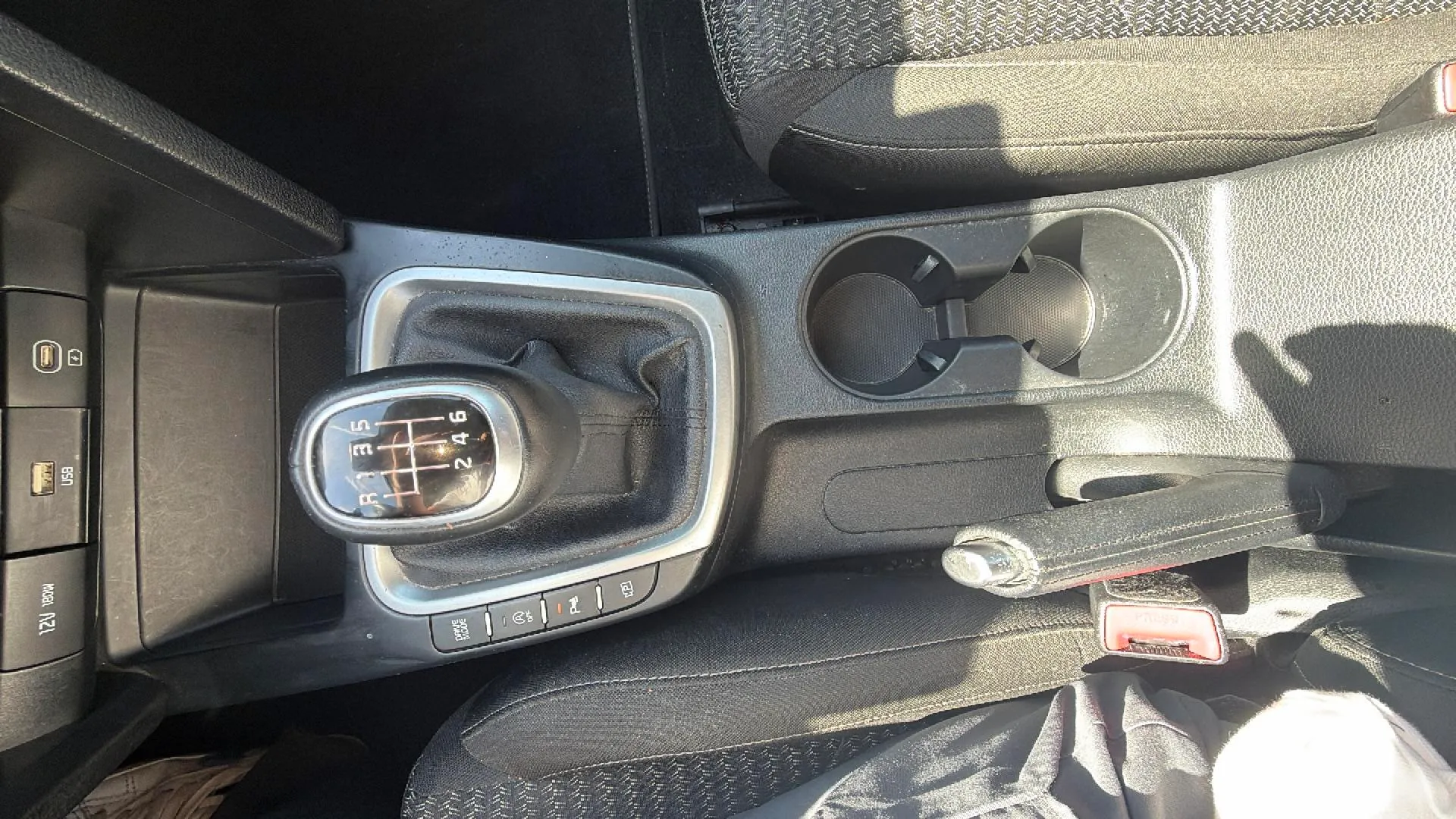 Kia Ceed 1.6 MHEV iMT Concept - foto 17