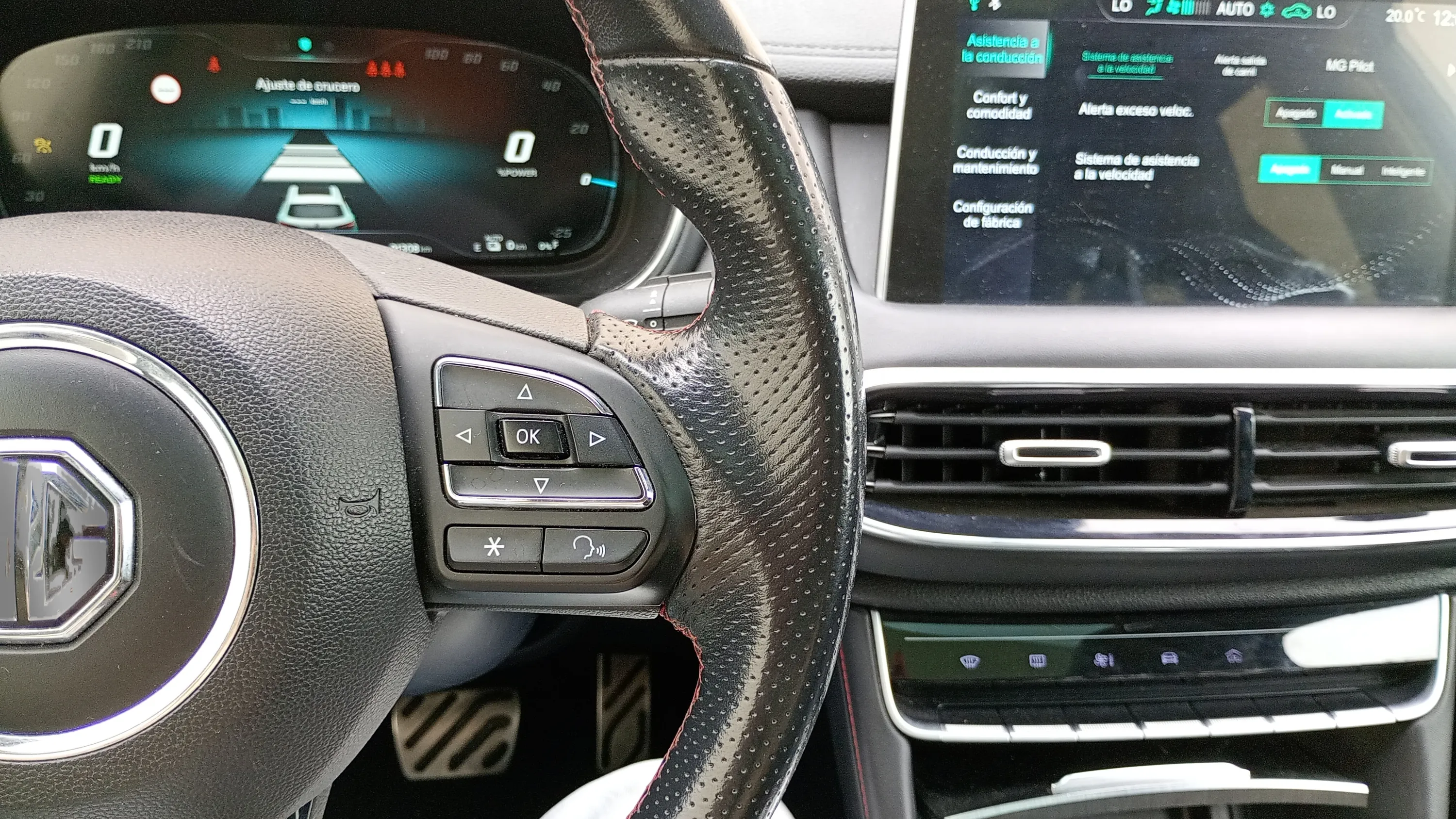 MG HS 1.5T-GDI PHEV Comfort - foto 15