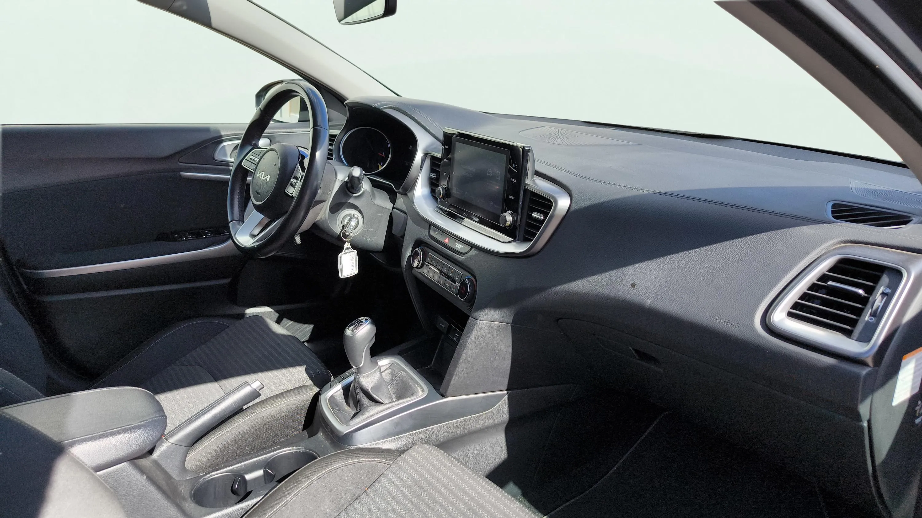 Kia Ceed 1.6 MHEV iMT Drive - foto 12