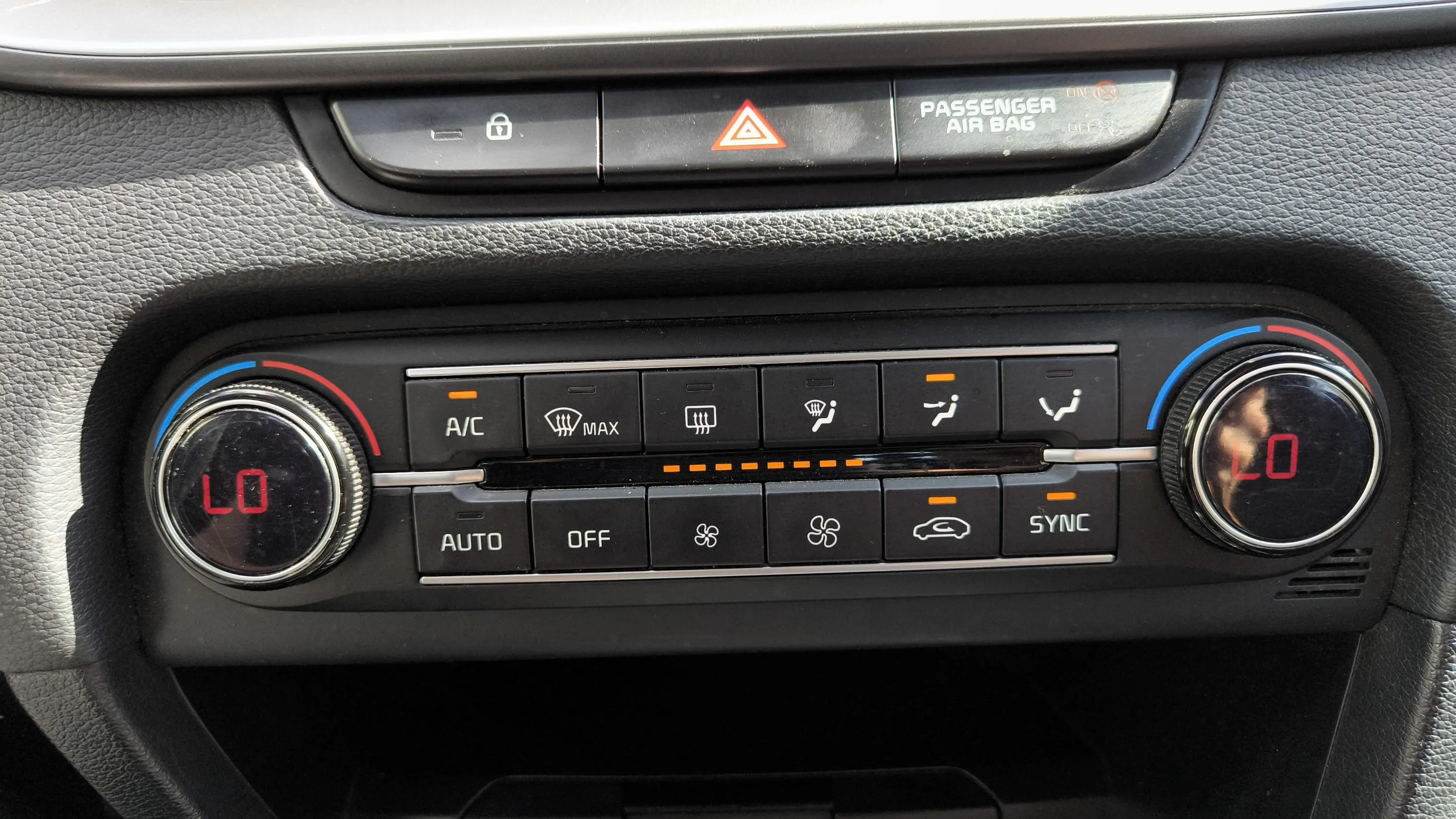 Kia Ceed 1.6 MHEV iMT Drive - foto 24